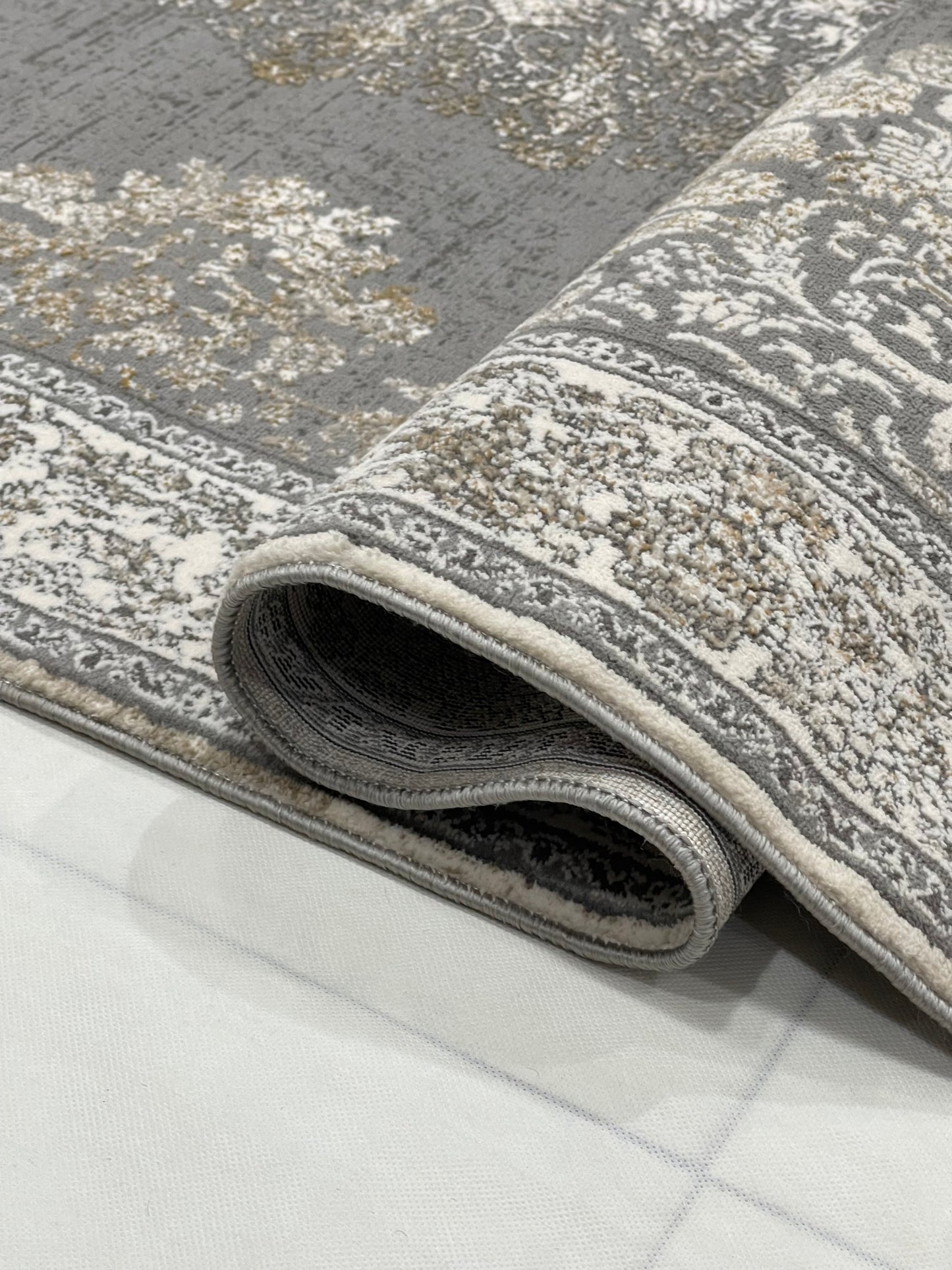 Irani Vintage Woven Rug.
 Article -2072-Grey
Size: 5 ft width x 7.3 ft length (150cm x 220cm)