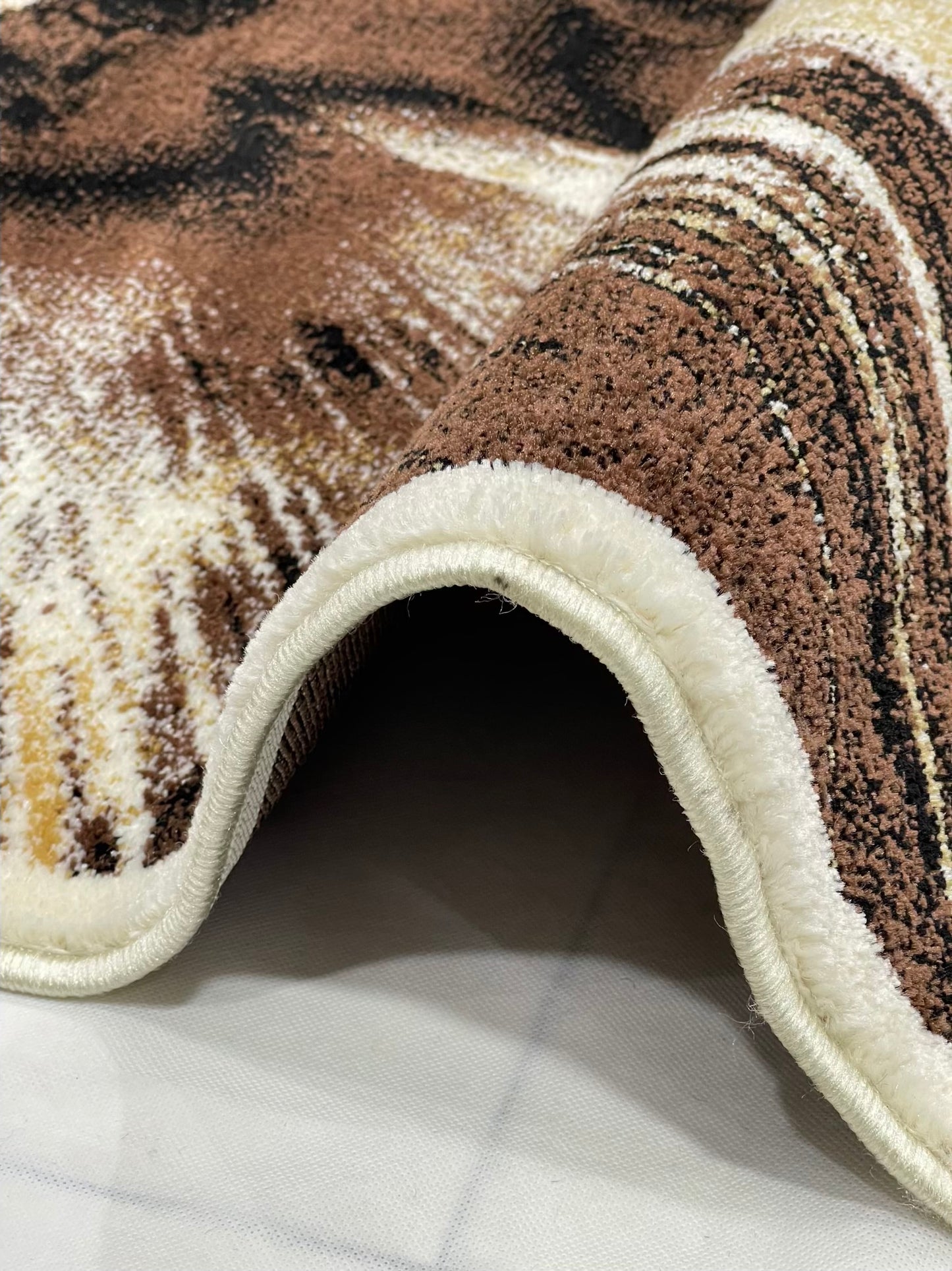 Modern polypropylene Rug,back woven(Article-8122-Off white)
Size : 5ft width  x 7.3ft length (150cm x 220cm)