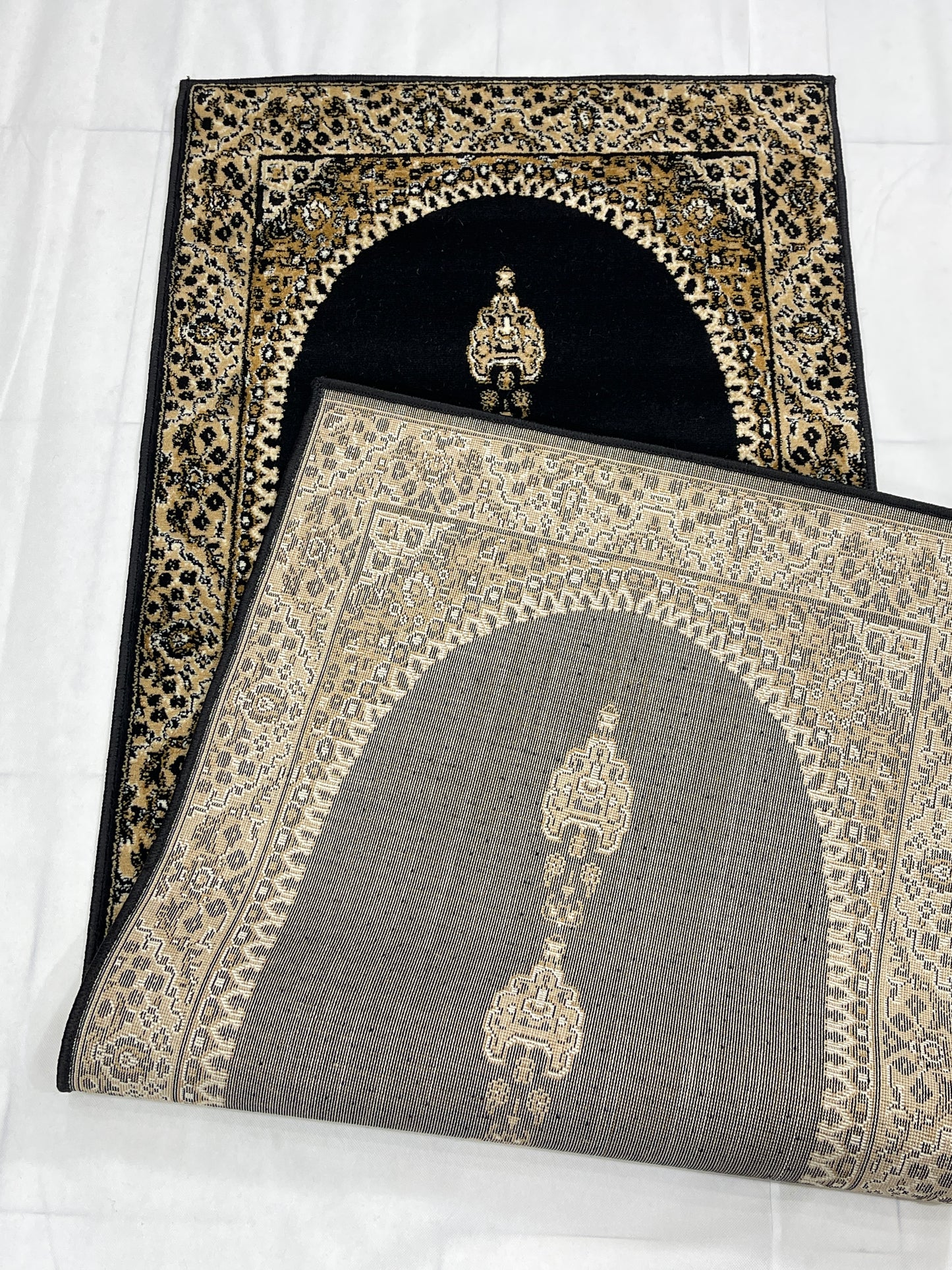 Black persian Polypropylene Woven Rug.  Size : 2.6 ft width x 6.6 ft length  (80 cm x 200cm)