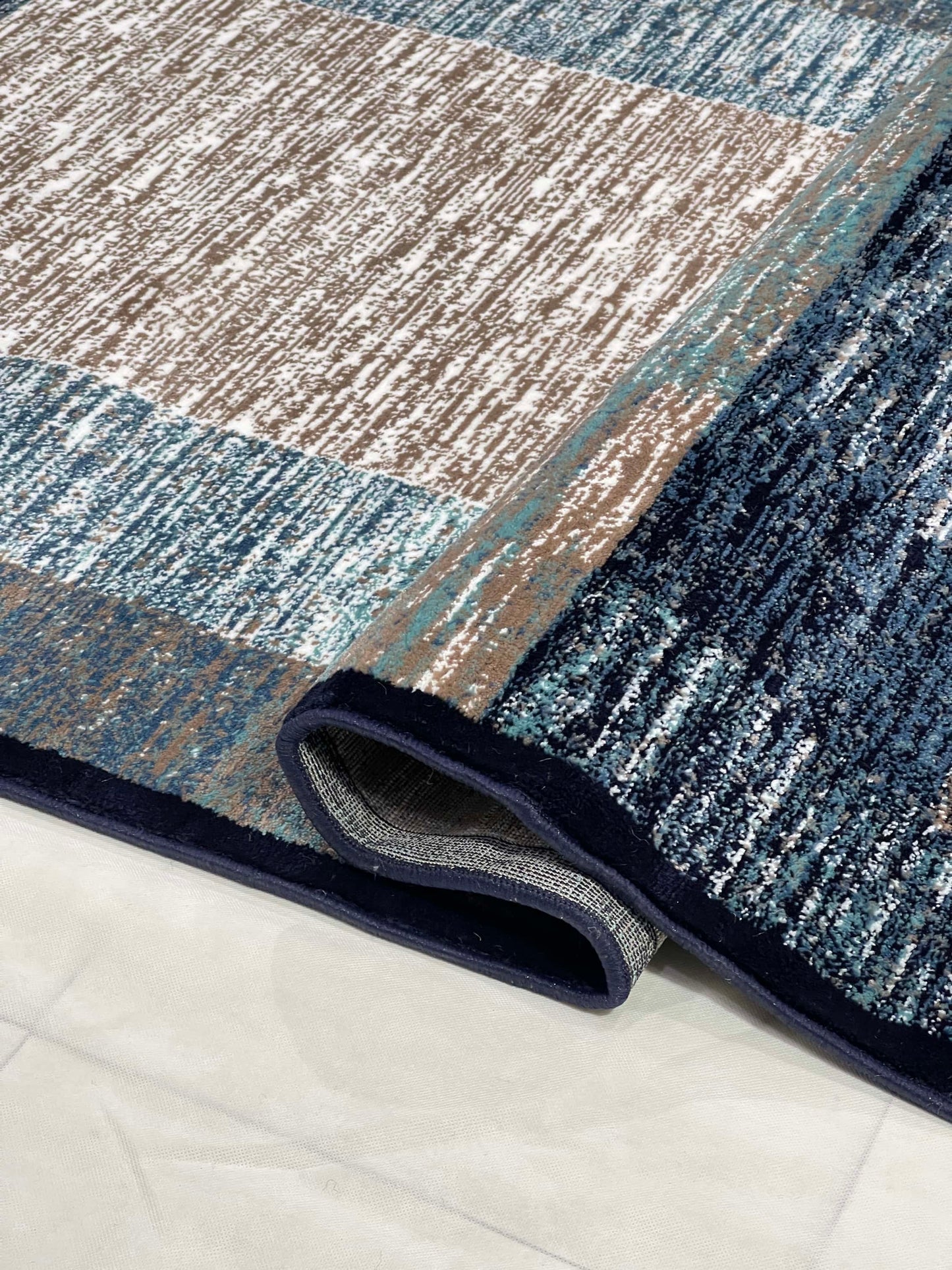 Modern  Polypropylene Rug,Back Woven(Article-6871-Blue)
Size : 6.6 ft width x 9.6 ft length (200cm x 290cm)