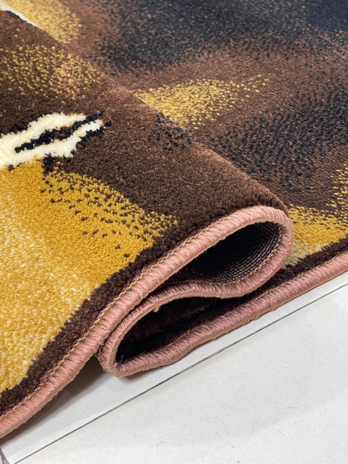 Modern polypropylene Rug,back woven(Article-166-Brown)