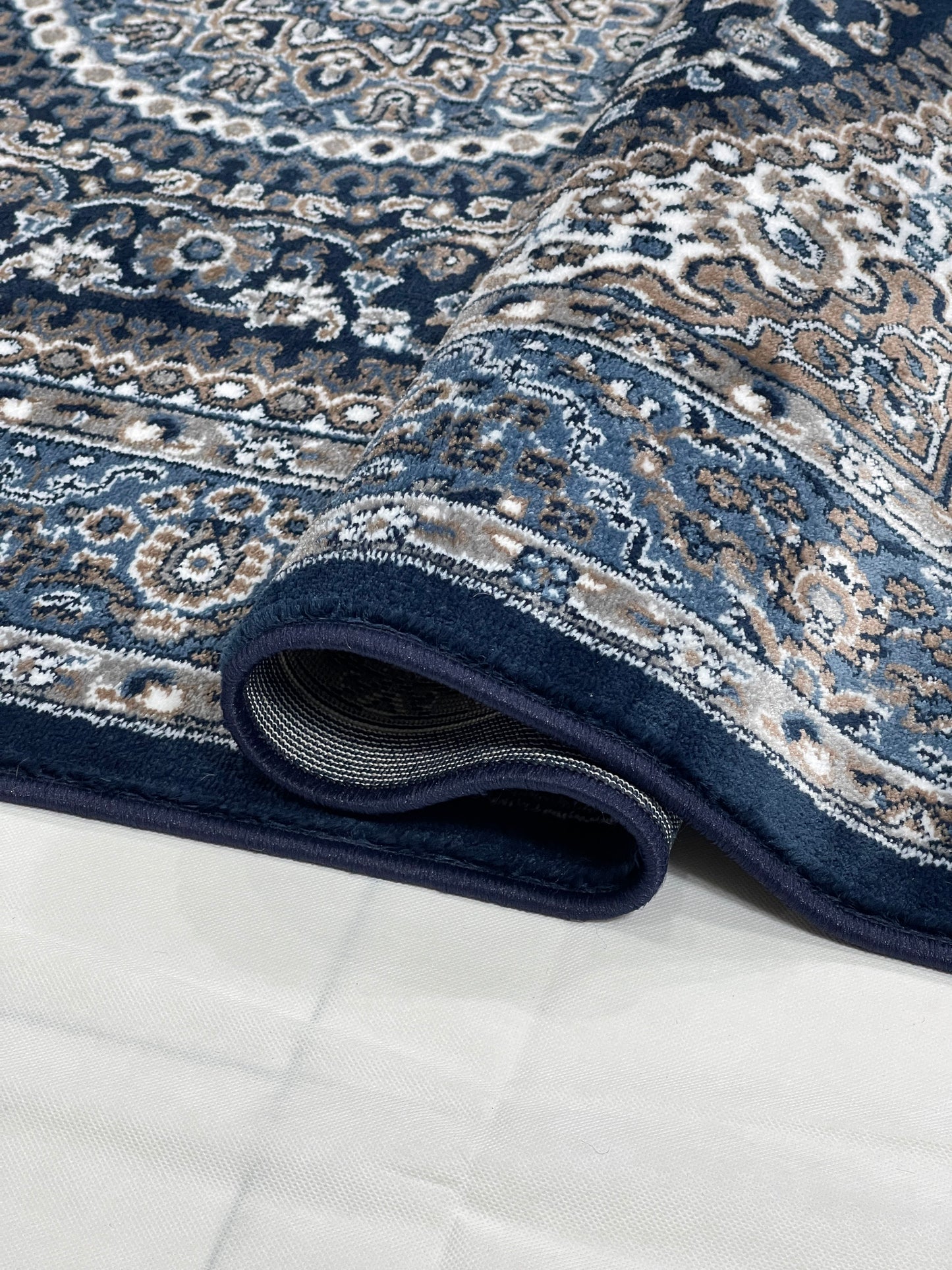 Persian Polypropylene Rug,back woven(Article-22-Blue)
Size : 5ft width  x 7.3ft length (150cm x 220cm)