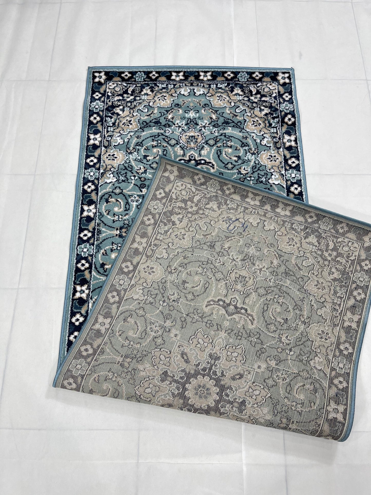 Feroze Persian Polypropylene Woven Rug.  Size : 2.6 ft width x 6.6 ft length  (80 cm x 200cm)