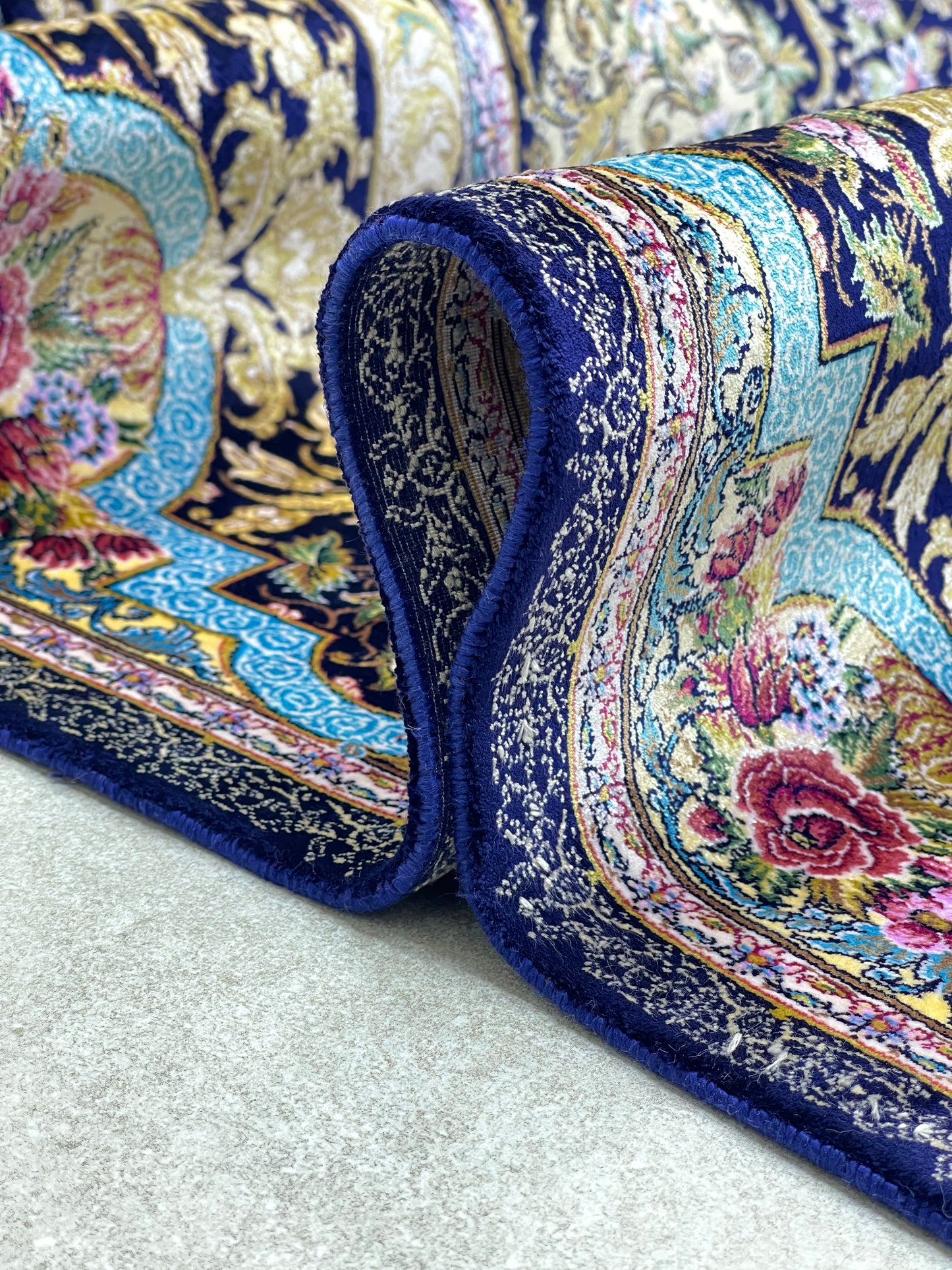 Premium Irani 1600 Reed Machine Made Rug - Blue & Gold with Cotton Back
Size : 5 ft width x 7.3 ft length (150cm x 225cm)
