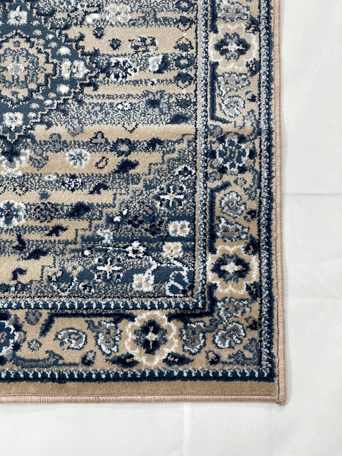 Mink Persian Polypropylene Woven Rug.
 Size : 2.6 ft width x 6.6 ft length
 (80 cm x 200cm)