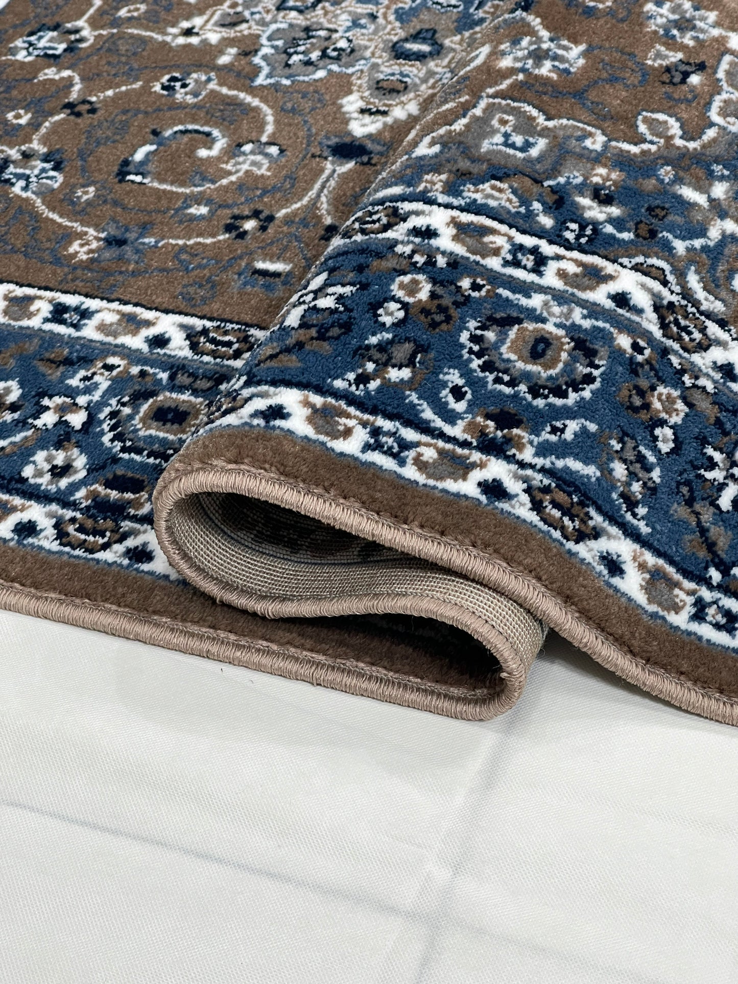 Persian polypropylene Rug,back woven(Article-19-Mink)
5 ft width x 7.3 ft length