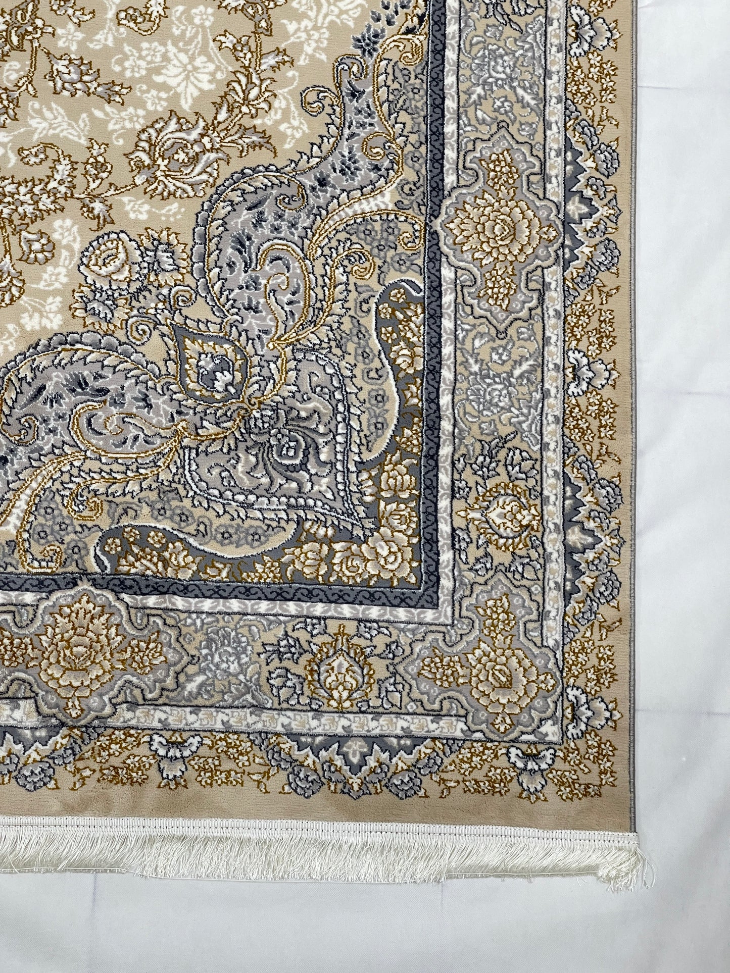 Persian Thick Woven Rug. 
(Article -643-Beige )
Size: 6.6 ft width x 9.6 ft length (200cm x 290cm)