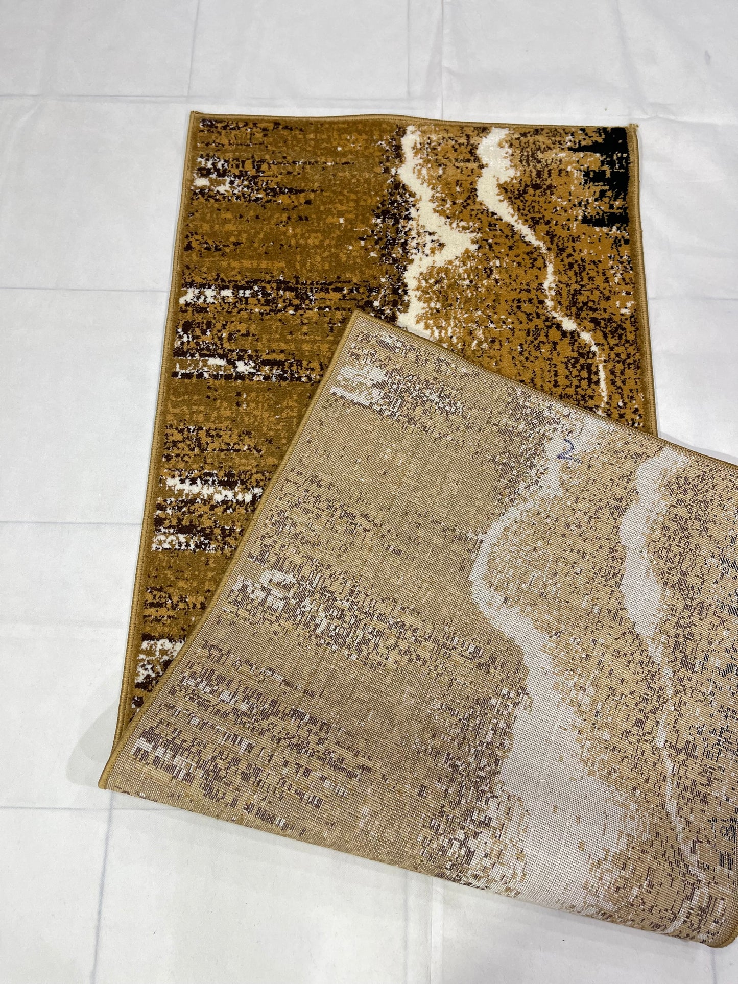 Gold Modern Polypropylene Woven Rug.  Size : 2.6 ft width x 6.6 ft length  (80 cm x 200cm)