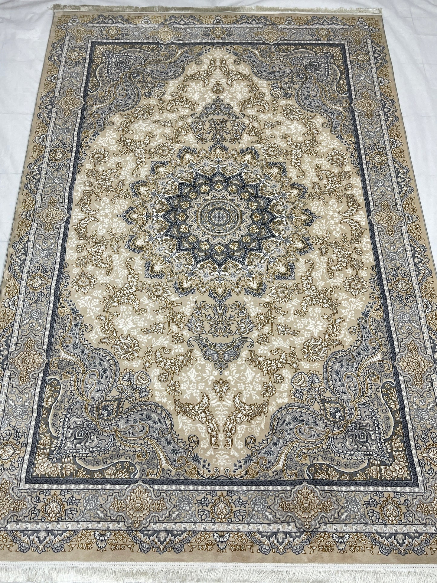Persian Thick Woven Rug. 
(Article -643-Beige )
Size: 6.6 ft width x 9.6 ft length (200cm x 290cm)