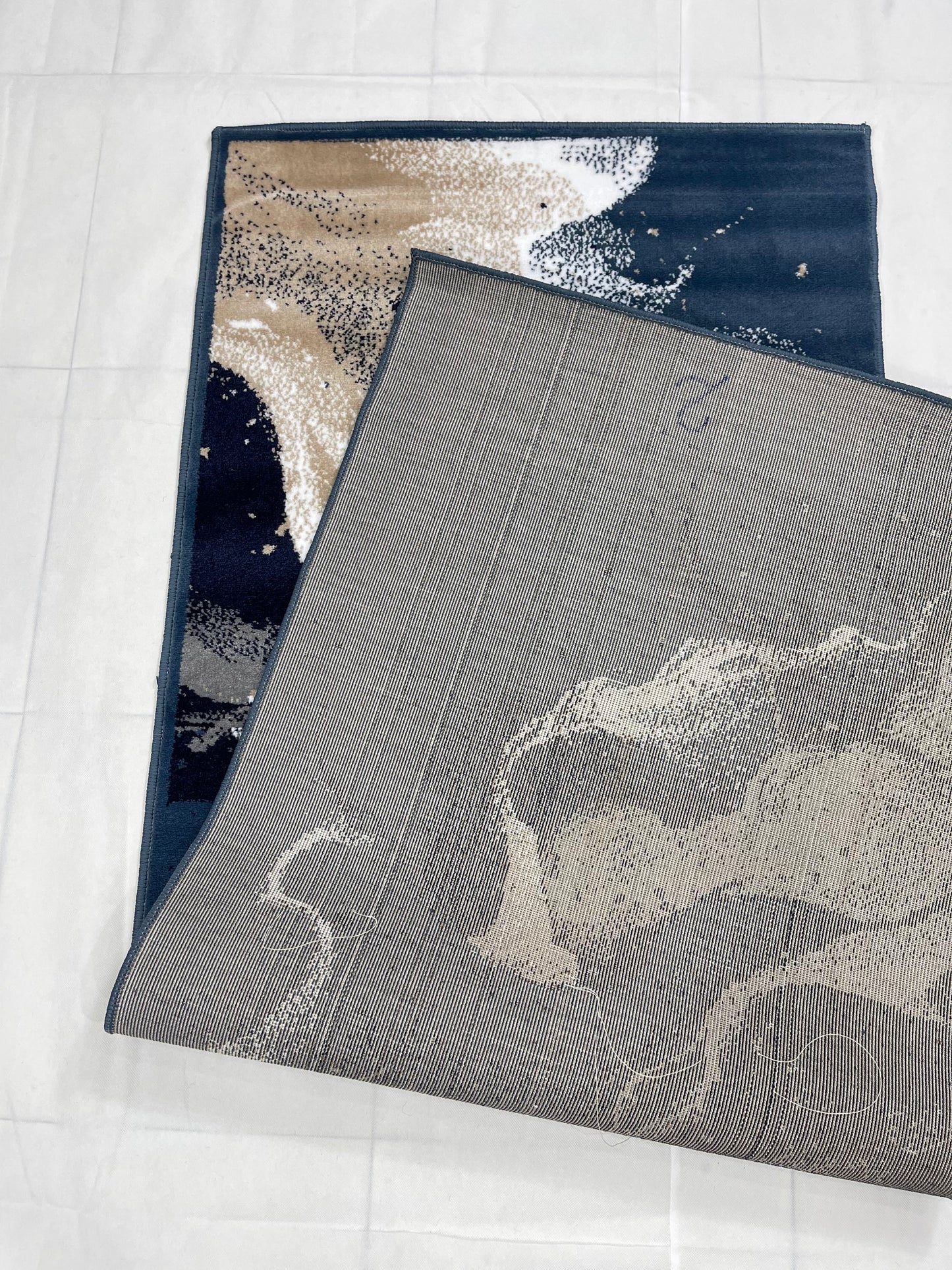 Blue modern Polypropylene Woven Rug.  Size : 2.6 ft width x 6.6 ft length  (80 cm x 200cm)