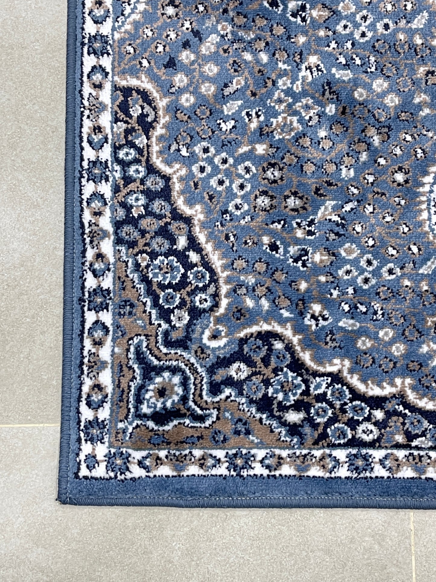 Blue Persian Polypropylene Woven Rug.
 Size : 2.6 ft width x 6.6 ft length
 (80 cm x 200cm)