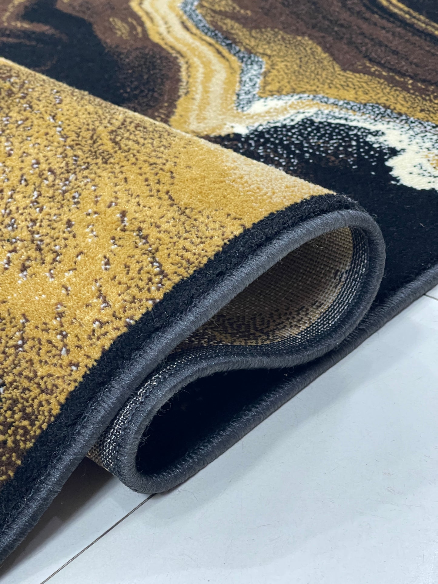 Modern polypropylene Rug,back woven(Article-427-Black)
Size : 6.6 ft width x 9.6 ft length (200cm x 290cm)