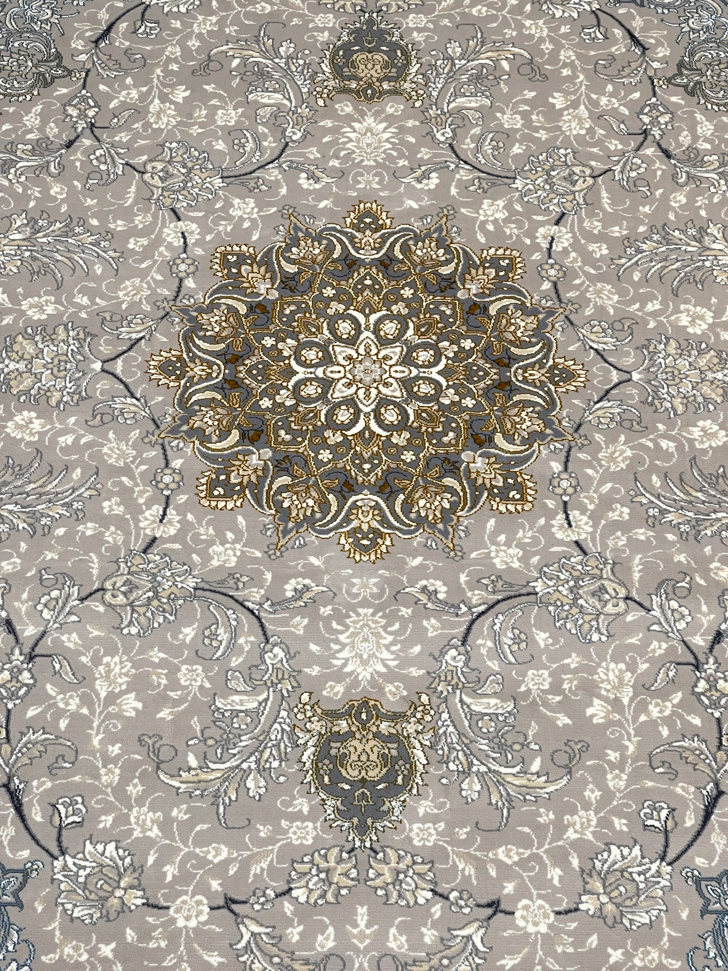 Persian Thick Woven Rug. 
(Article -642-Grey )
Size: 6.6 ft width x 9.6 ft length (200cm x 290cm)
