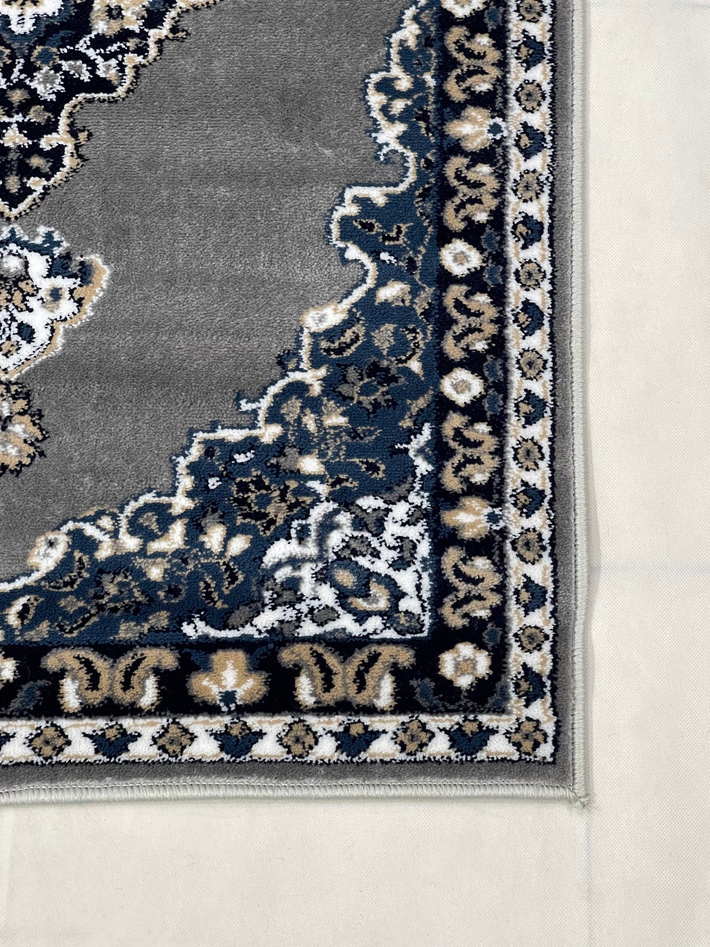 Grey Persian Polypropylene Woven Rug.  Size : 2.6 ft width x 6.6 ft length  (80 cm x 200cm)