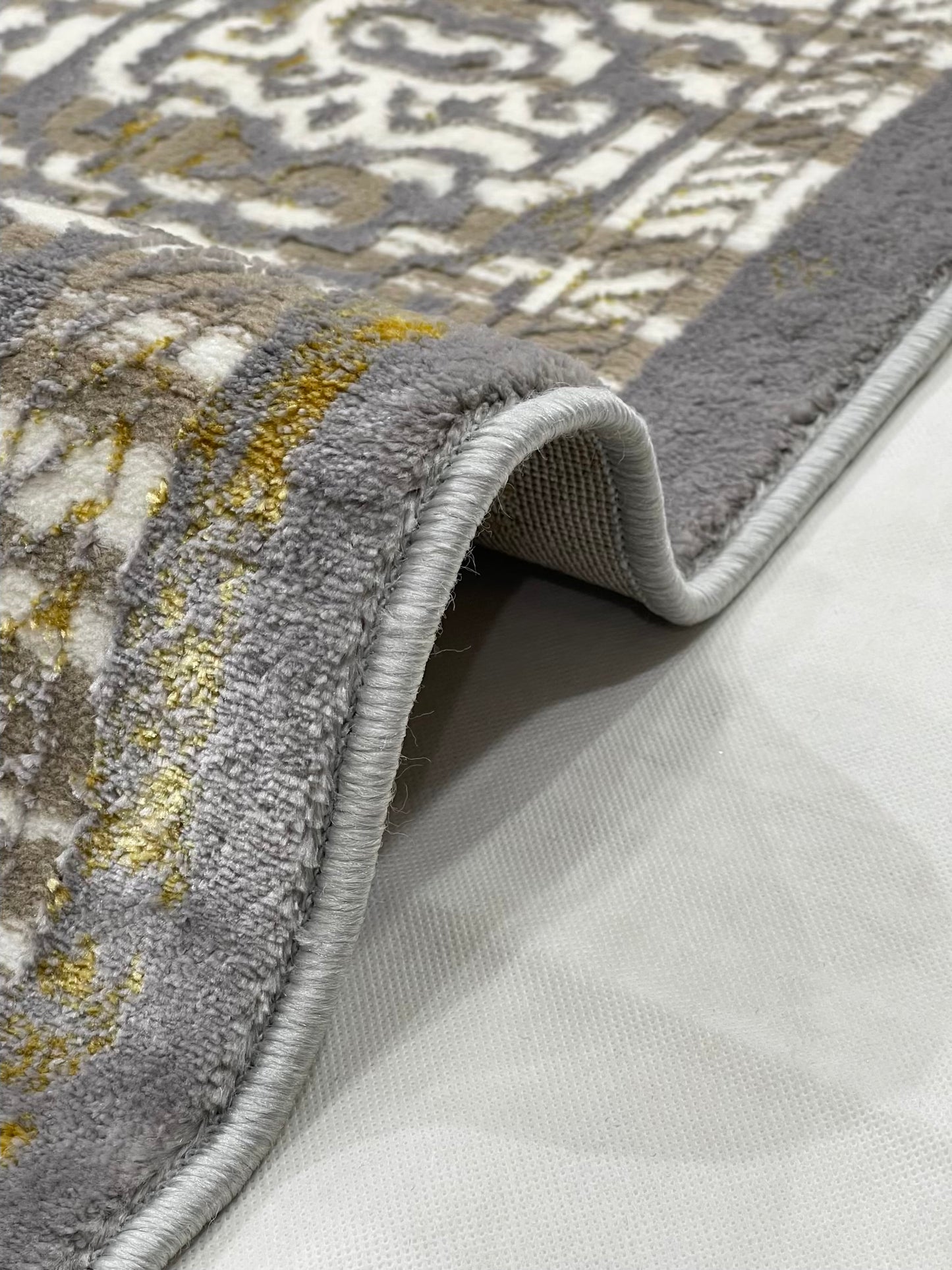 Polyester Silk.(Article-2575-Cream , white  ) Size : 6.6 ft width x 9.6 ft length ( 200 cm x 290 cm)