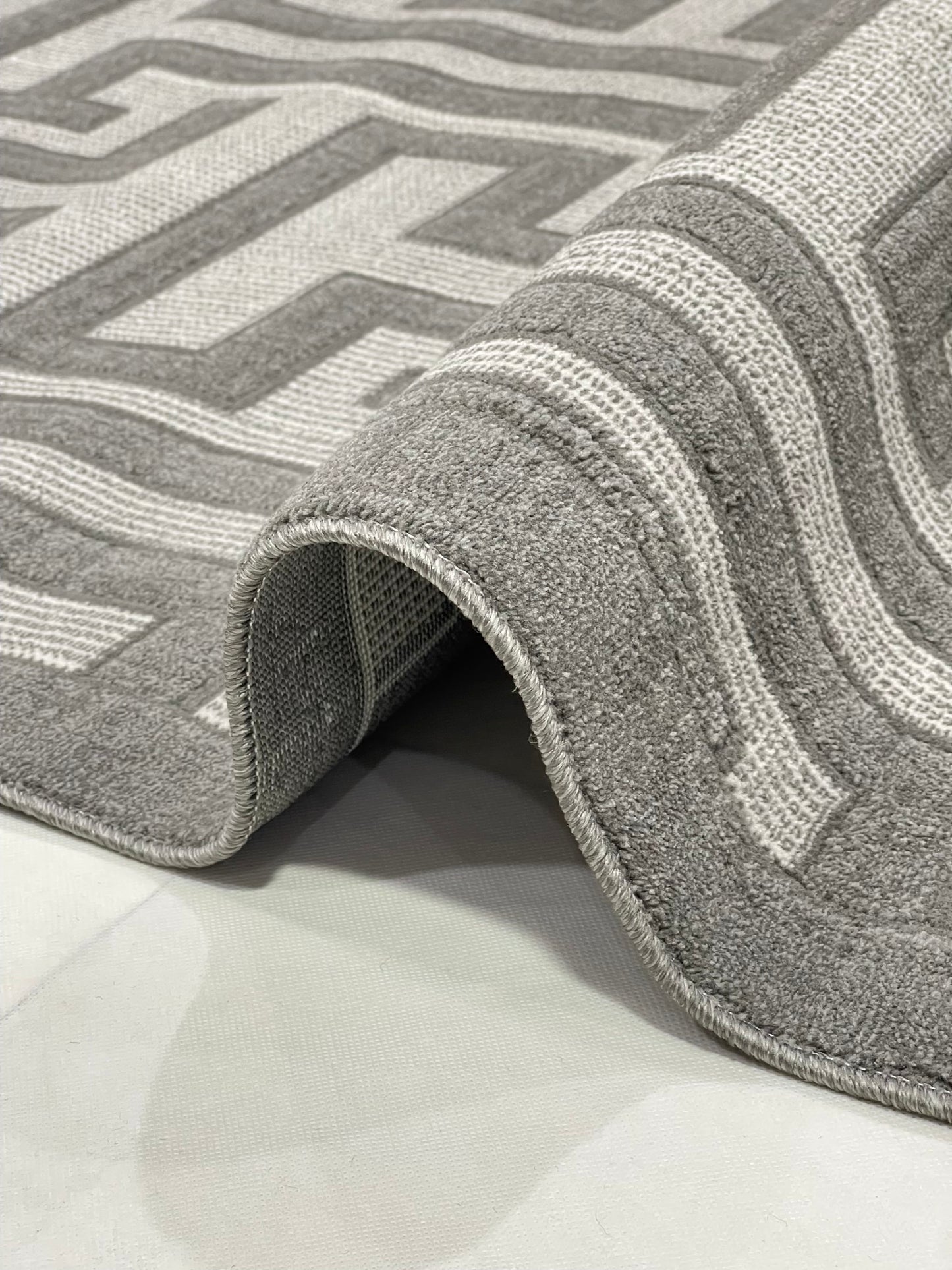Irani Vintage Woven Rug.
 Article -2046-Grey
Size: 4 ft width x 6 ft length ( 120cm x 180 cm)