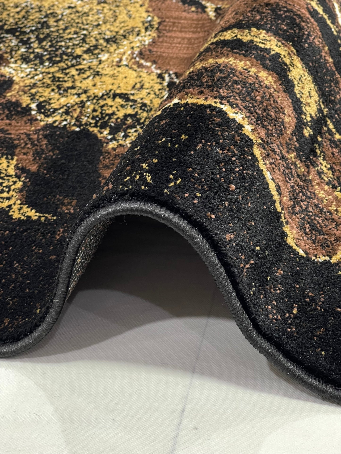 Modern Polypropylene Rug,back woven(Article-1654-Black)
Size : 5ft width  x 7.3ft length (150cm x 220cm)