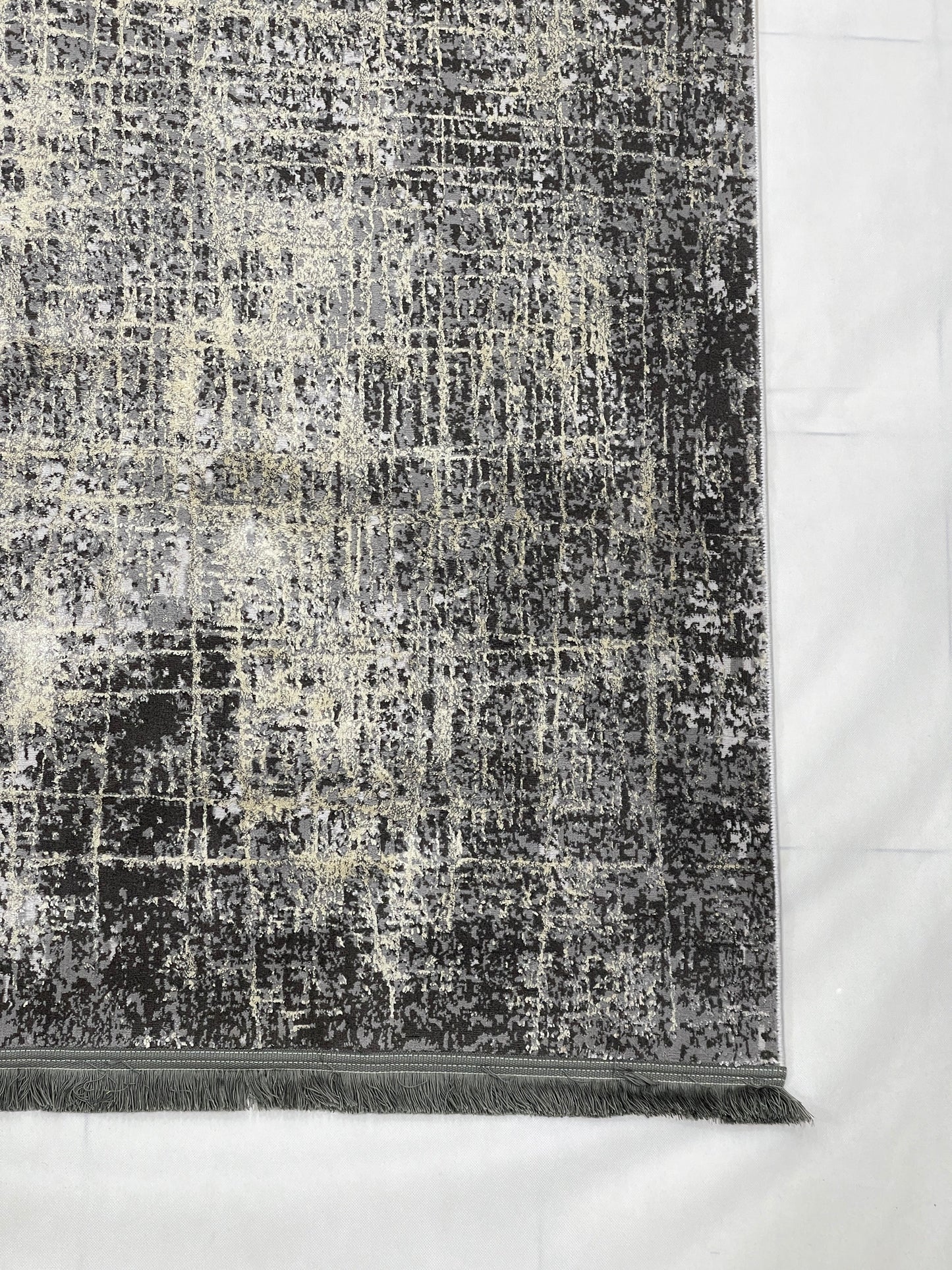 New Turkish Silk (Surya A)  Size: 6.6 ft width x 9.6 ft length (200cm x 290cm) Article -609- Dark Grey
