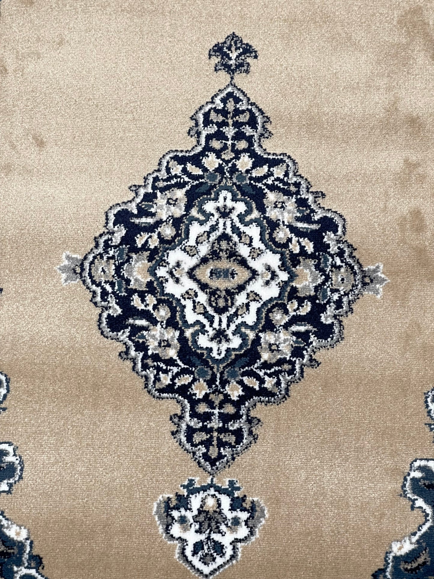 Mink Persian Polypropylene Woven Rug.
 Size : 2.6 ft width x 6.6 ft length
 (80 cm x 200cm)