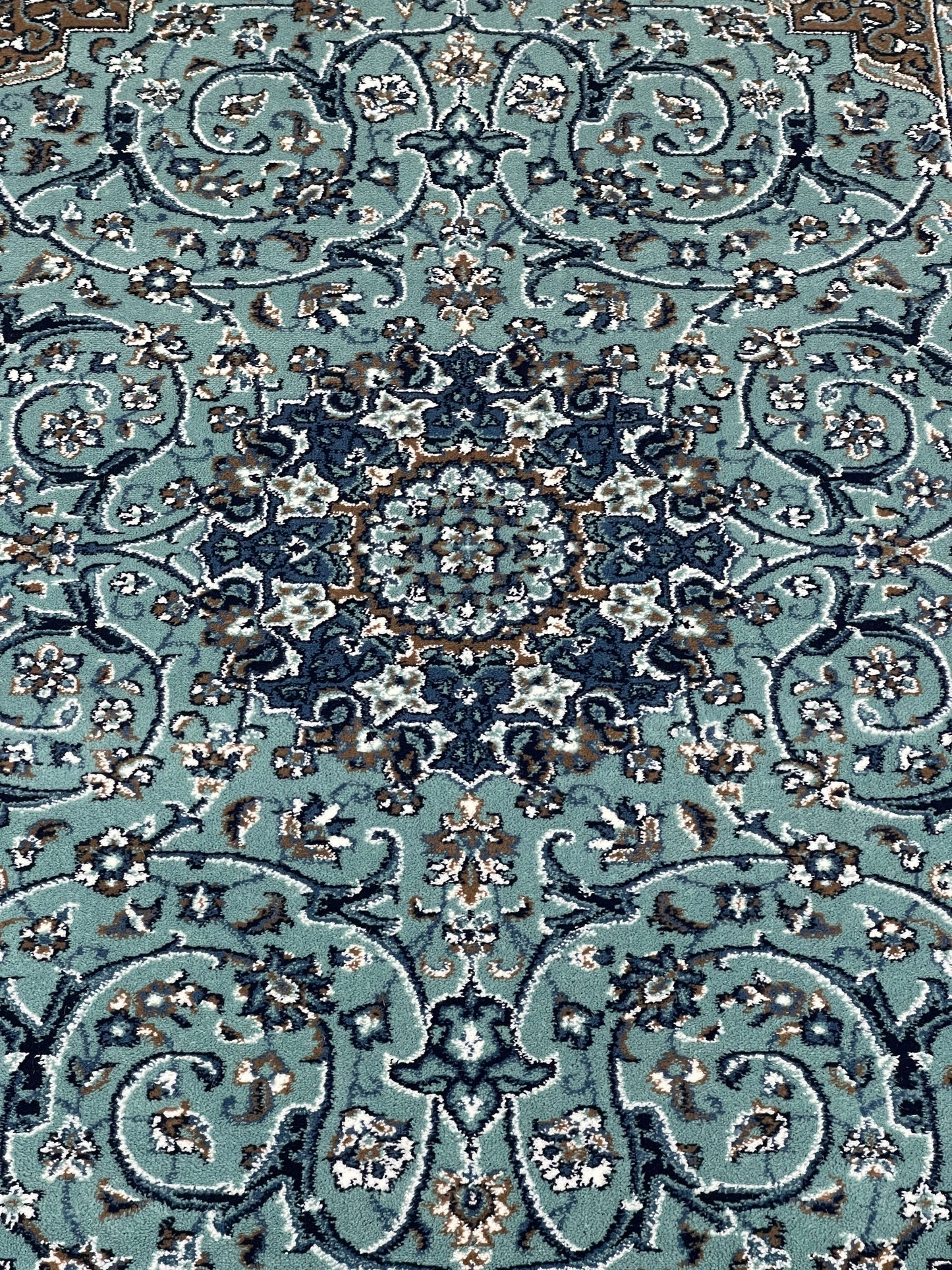 Persian Polypropylene Rug,back woven(Article-19-Feroze)
Size : 5ft width  x 7.3ft length (150cm x 220cm)
