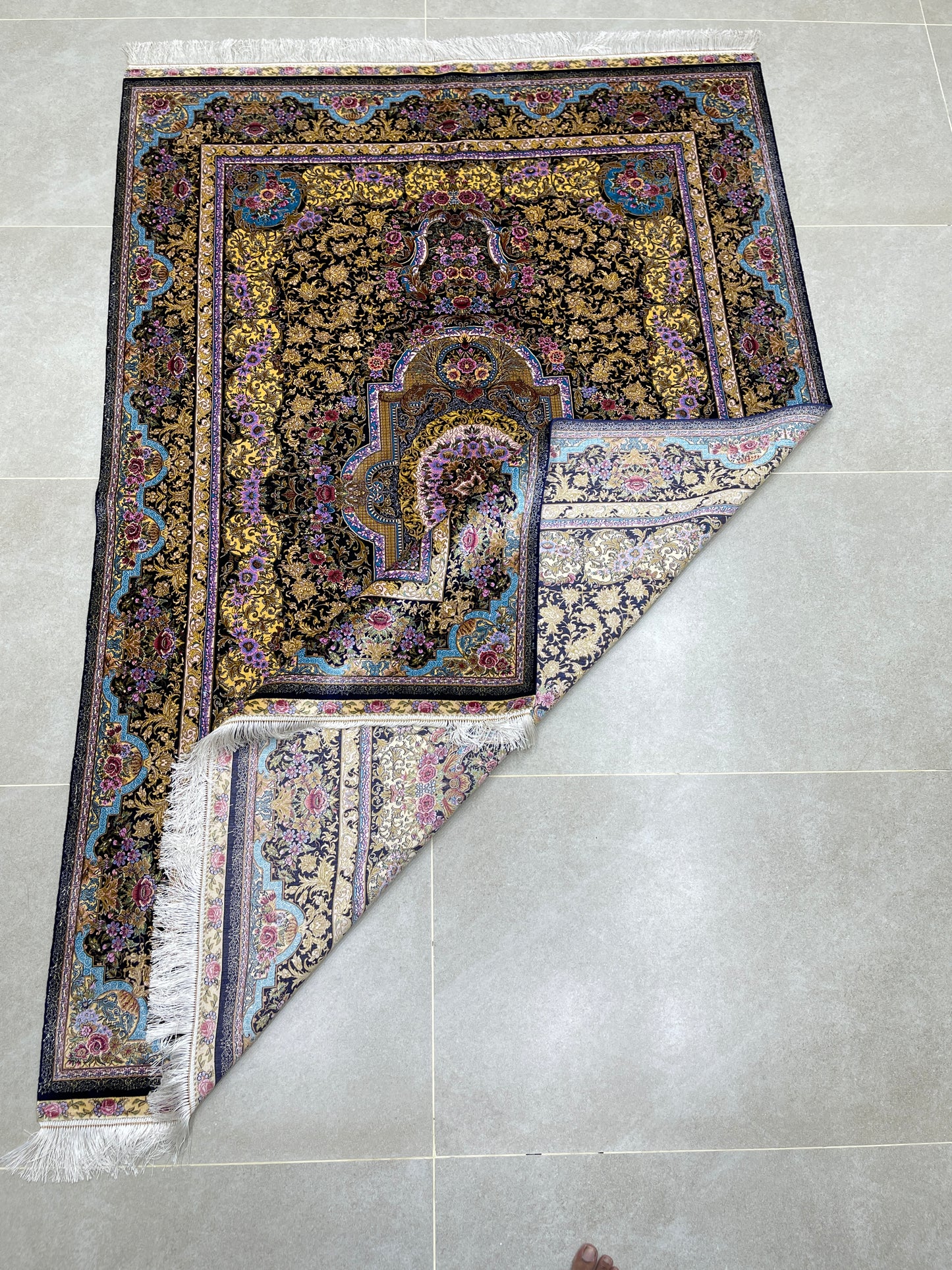 Premium Irani 1600 Reed Machine Made Rug - Blue & Gold with Cotton Back
Size : 5 ft width x 7.3 ft length (150cm x 225cm)