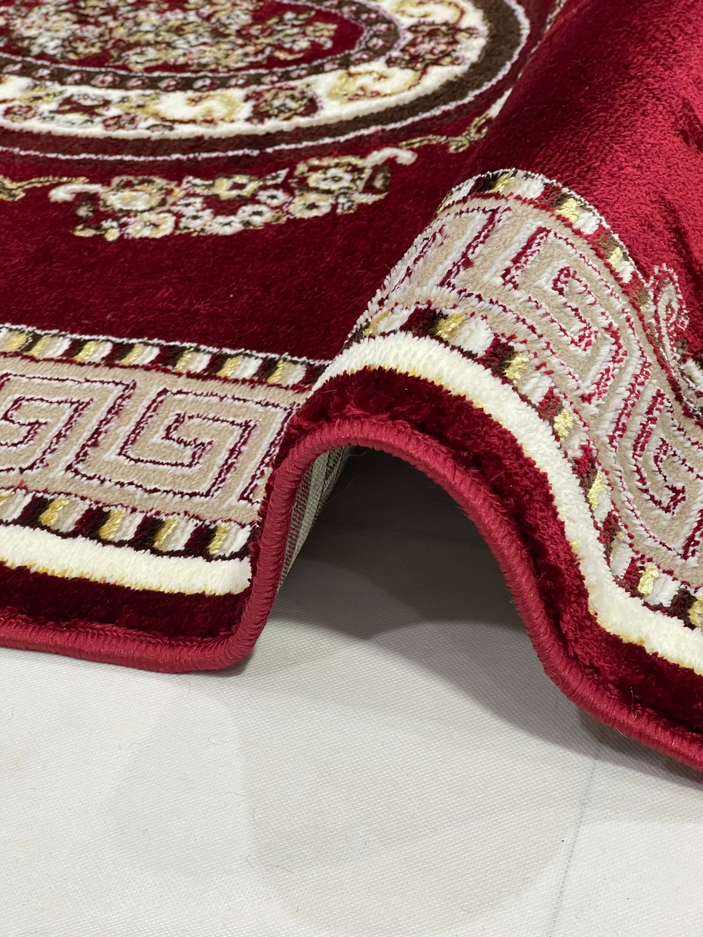 Polyester Silk Woven Rug.(Article-1575-Red) Size : 4 ft width x 5.6 ft length