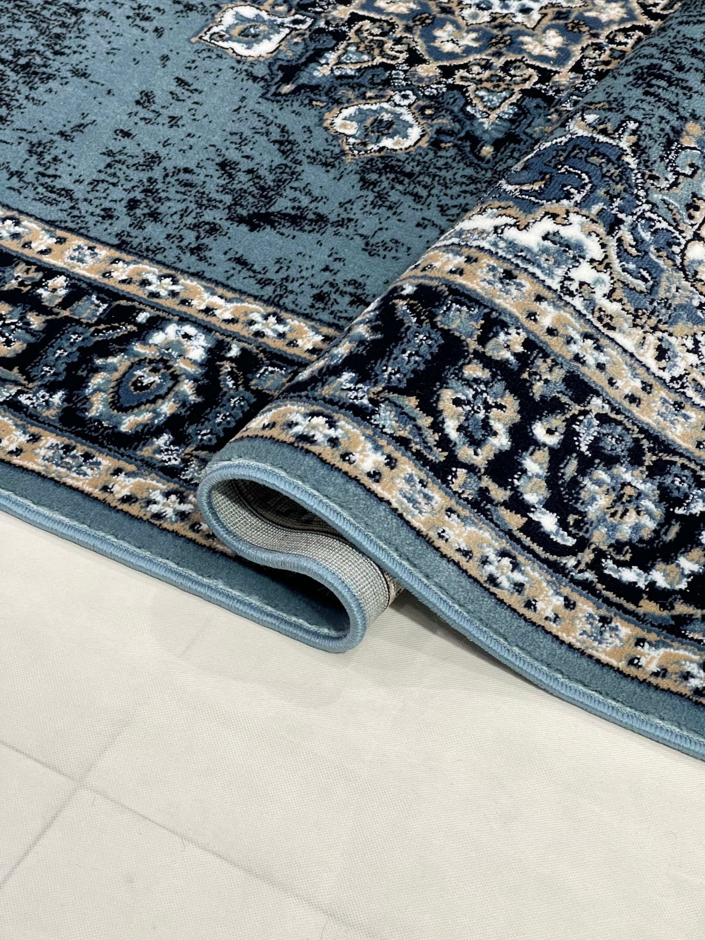 Modern  Polypropylene woven Rug.
Article-4719-Light Blue
Size : 5ft width  x 7.3ft length (150cm x 220cm)