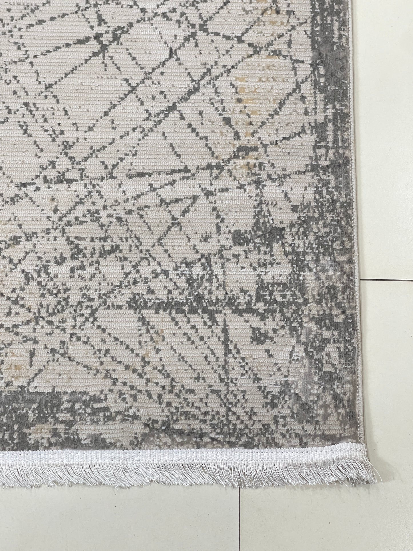 Irani viscose Rug , Woven Back Article-307-Grey , Off white Size : 3 ft width x 5 ft length (100 cm x 150cm)