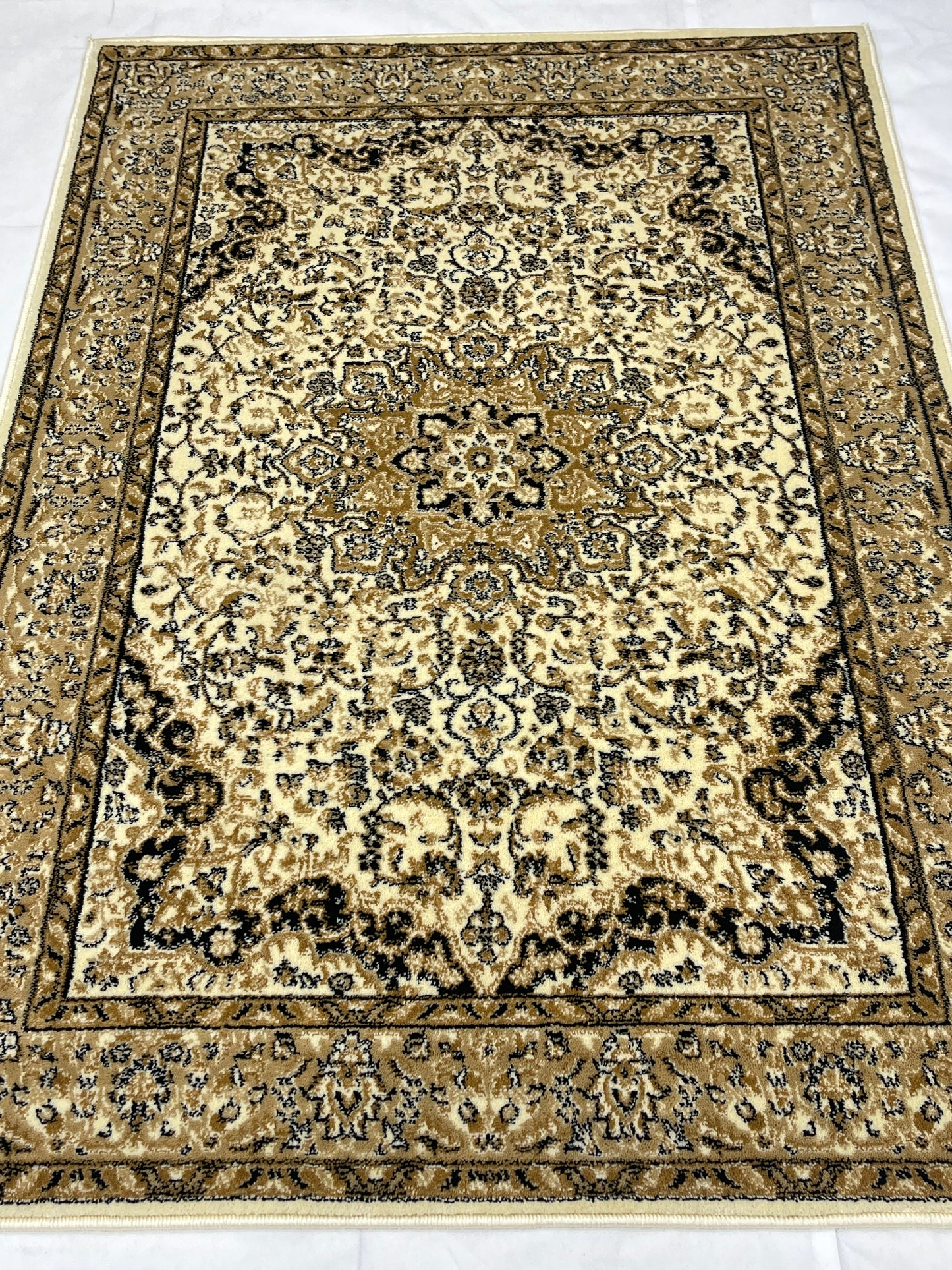Persian polypropylene Rug,back woven(Article-20-Off white)
Size : 4 ft width x 5.6 ft length (120 cm x 170cm)