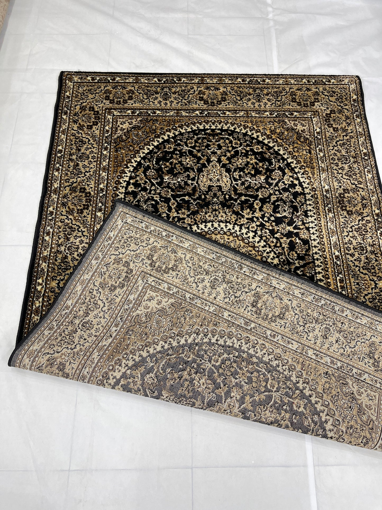 Persian Polypropylene Rug,back woven(Article-22-Black)
Size : 5ft width  x 7.3ft length (150cm x 220cm)