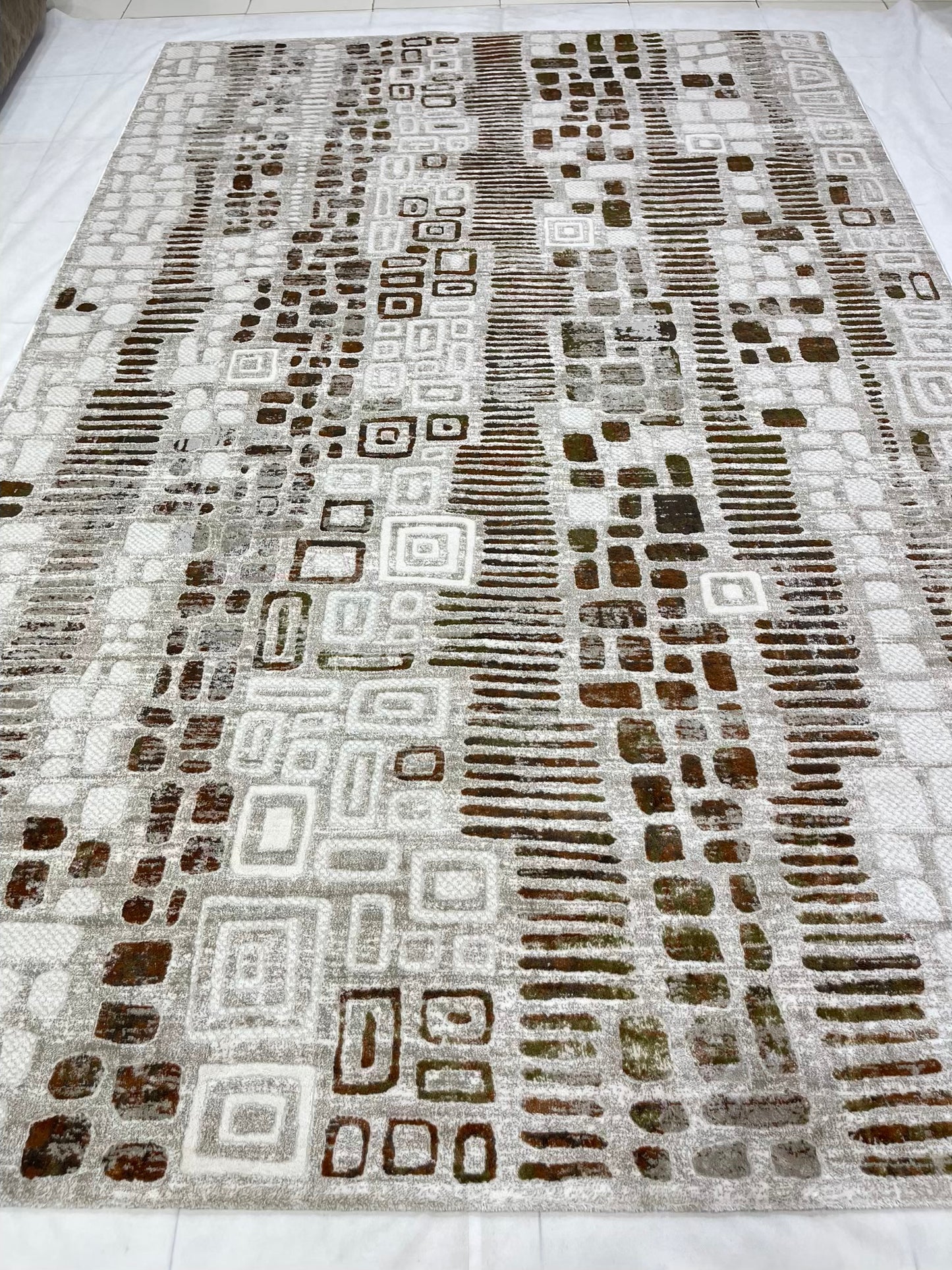 Turkish Top Quality Silk.(Article-1091-Cream ) Size: 6.6 ft width x 9.6 ft length (200cm x 290cm)