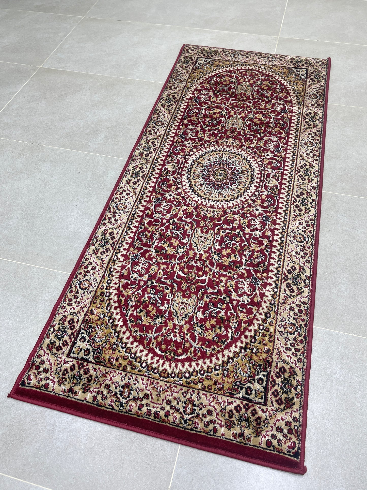 Red Persian Polypropylene Woven Rug.
 Size : 2.6 ft width x 6.6 ft length
 (80 cm x 200cm)
