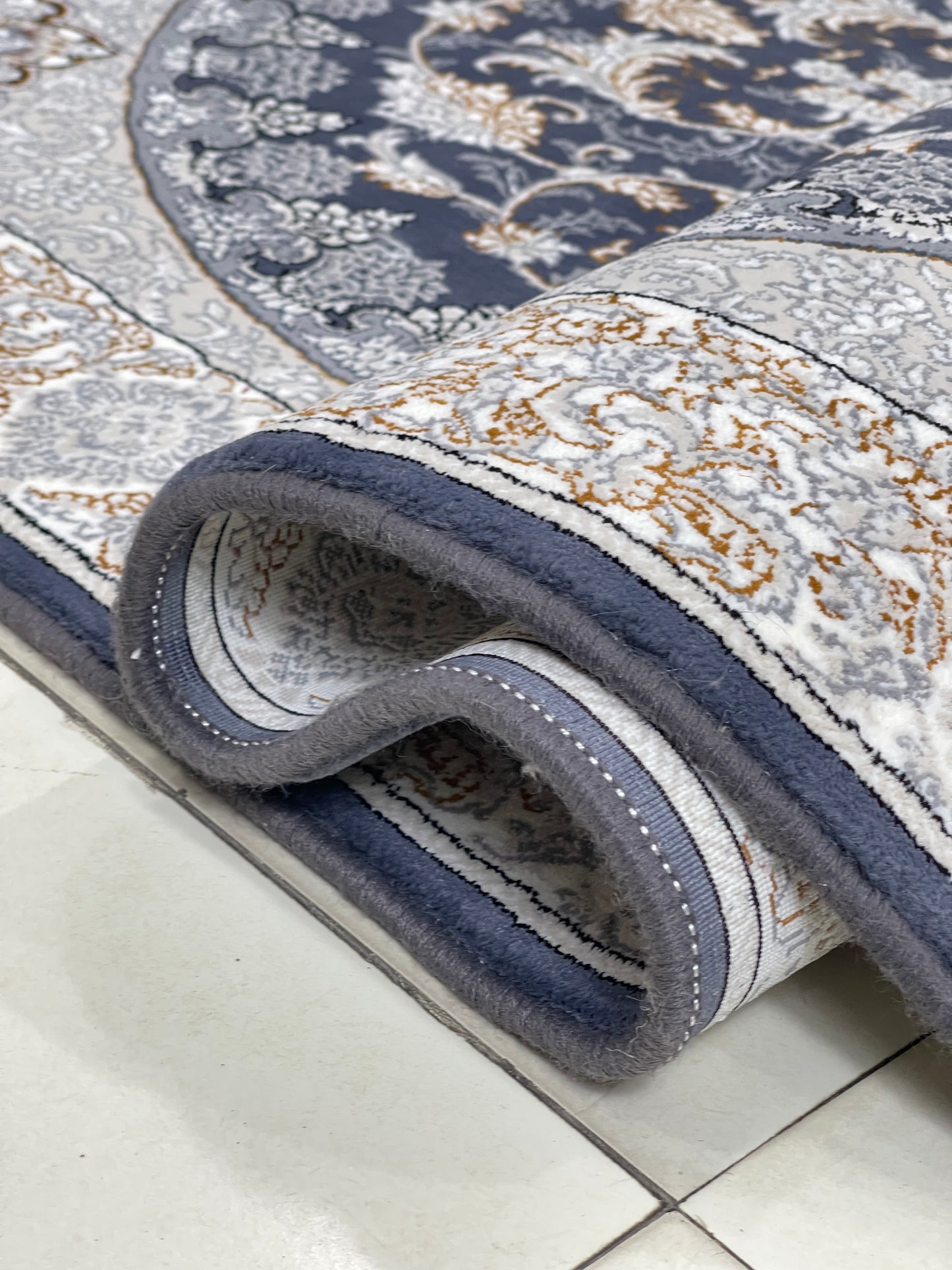 Irani  Acrylic 700 Reeds
Article -203-Blue
Size : 3 ft width x 5 ft length (100cm x 150cm)