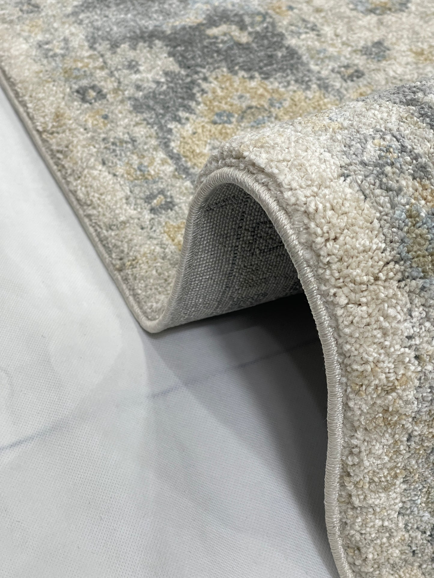 New Turkish Silk (Surya A) 
Size: 6.6 ft width x 9.6 ft length (200cm x 290cm)
Article -613- Off White