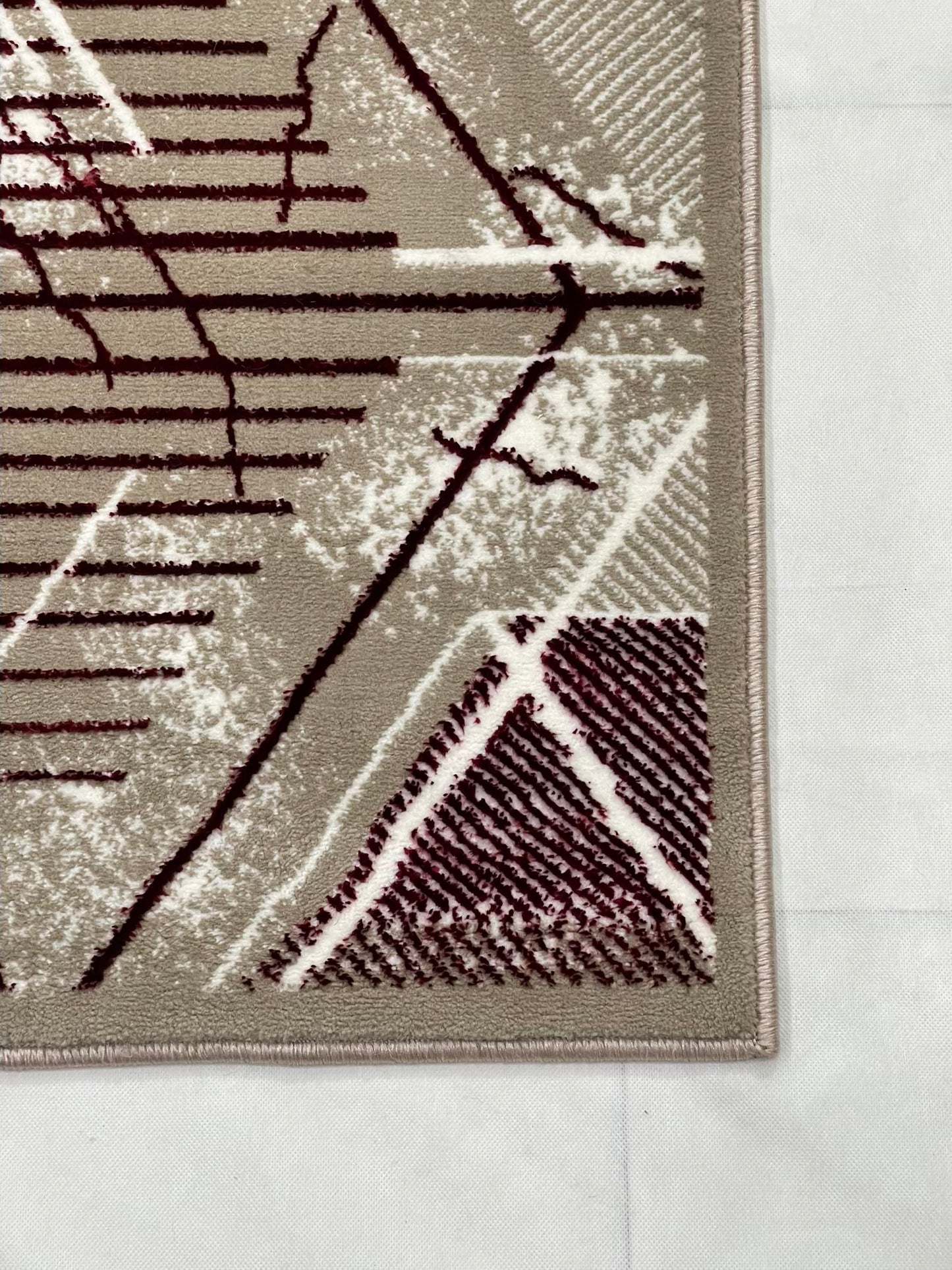 Pakistani Silk Woven Rug.(Article-1459-Light Beige , Red)
Size : 5ft width  x 7.3ft length (150cm x 220cm)