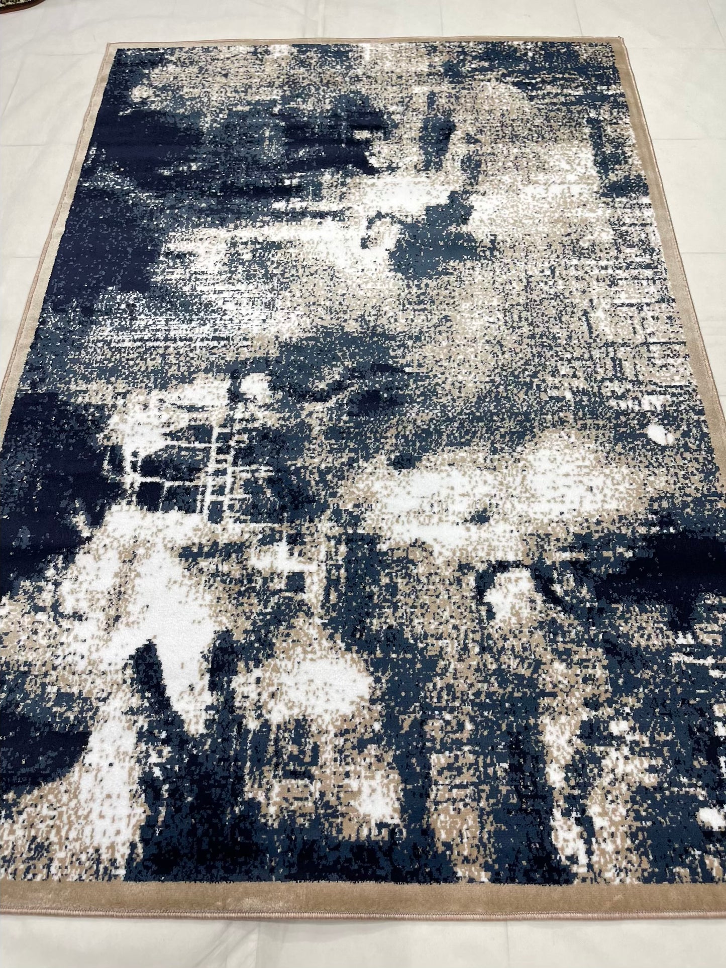 Modern polypropylene Rug,back woven(Article-6777-Mink )
Size : 5ft width  x 7.3ft length (150cm x 220cm)