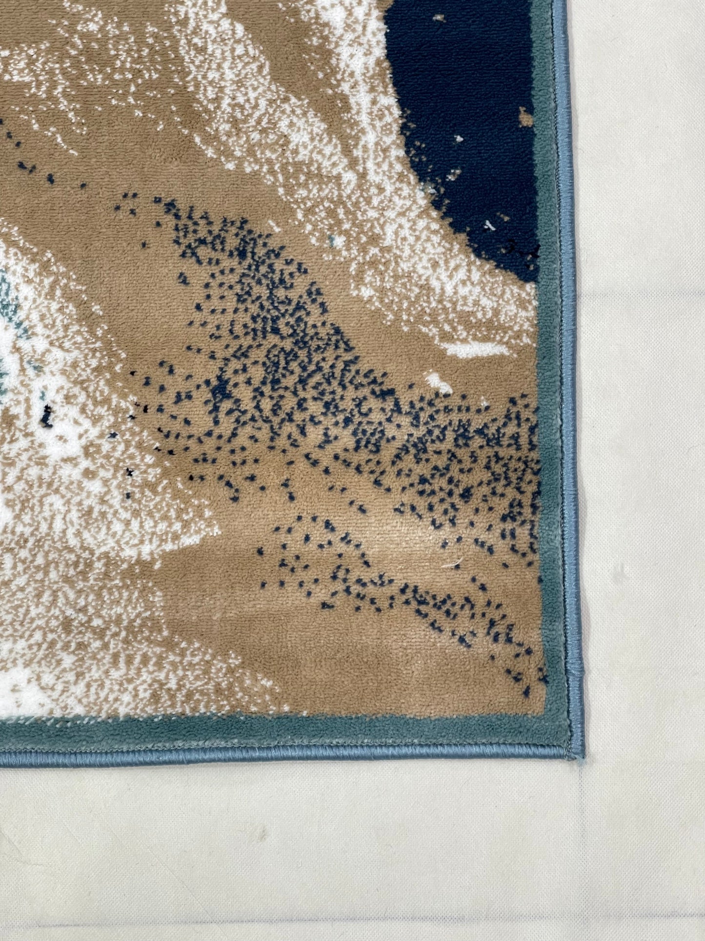 Feroze Modern Polypropylene Woven Rug.  Size : 2.6 ft width x 6.6 ft length  (80 cm x 200cm)