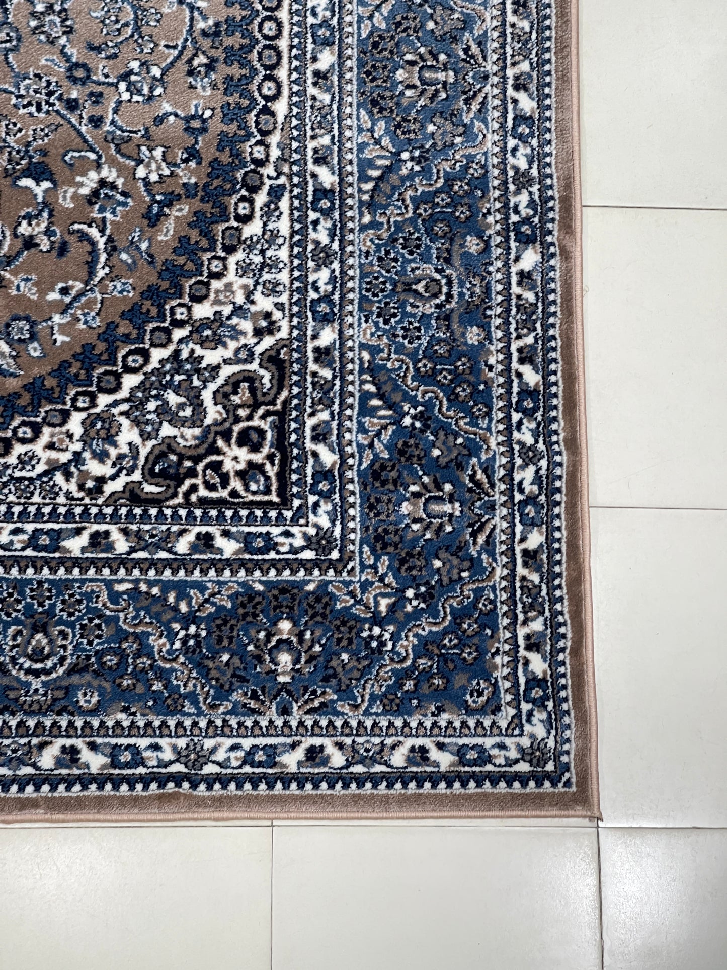 Persain polypropylene Rug,back woven(Article-22-Mink)
Size : 6.6 ft width x 9.6 ft length (200cm x 290cm)