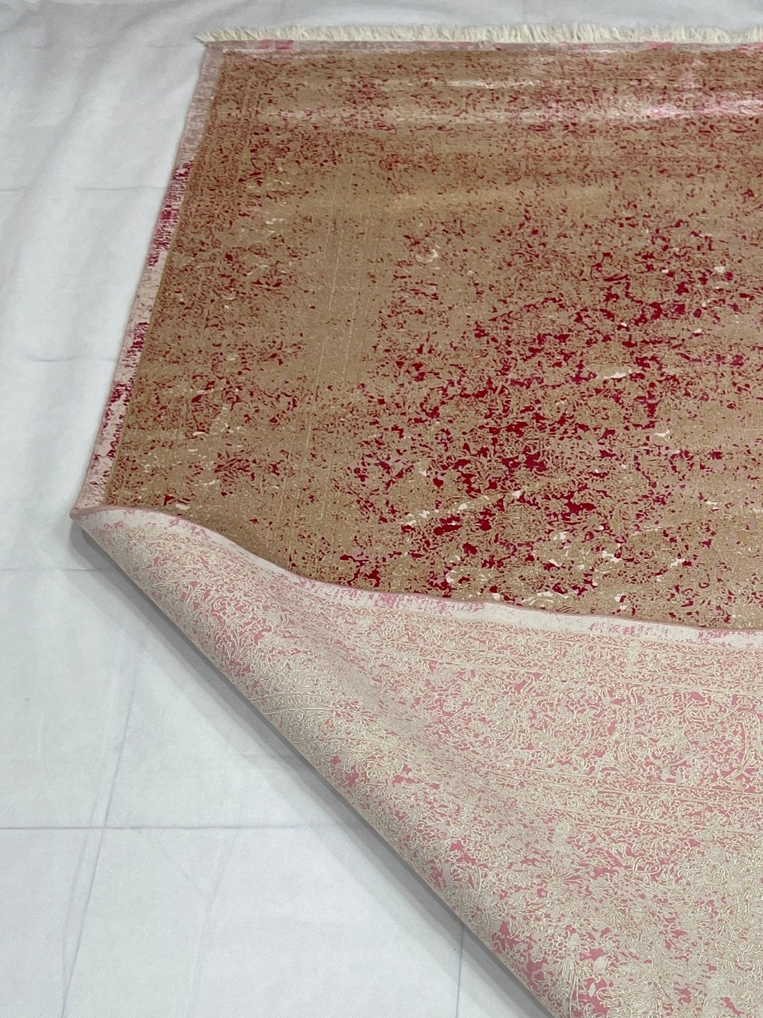 Irani Acrylic 1200 Reeds
Article -212-Pink
Size : 6.6 Ft width x 9.6 Ft length (200cm x 290cm)