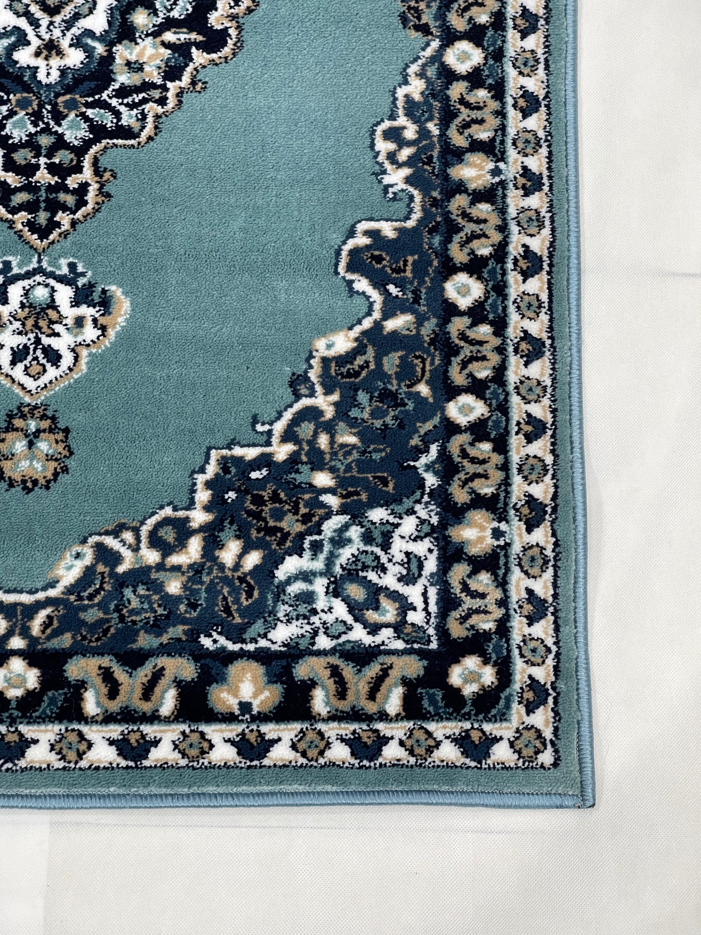 Feroze Persian Polypropylene Woven Rug.
 Size : 2.6 ft width x 6.6 ft length
 (80 cm x 200cm)