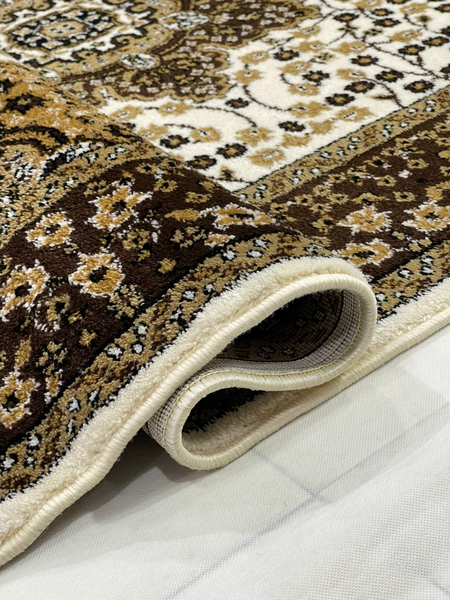Persian Polypropylene Rug,back woven(Article-55-Off white)
Size : 5ft width  x 7.3ft length (150cm x 220cm)