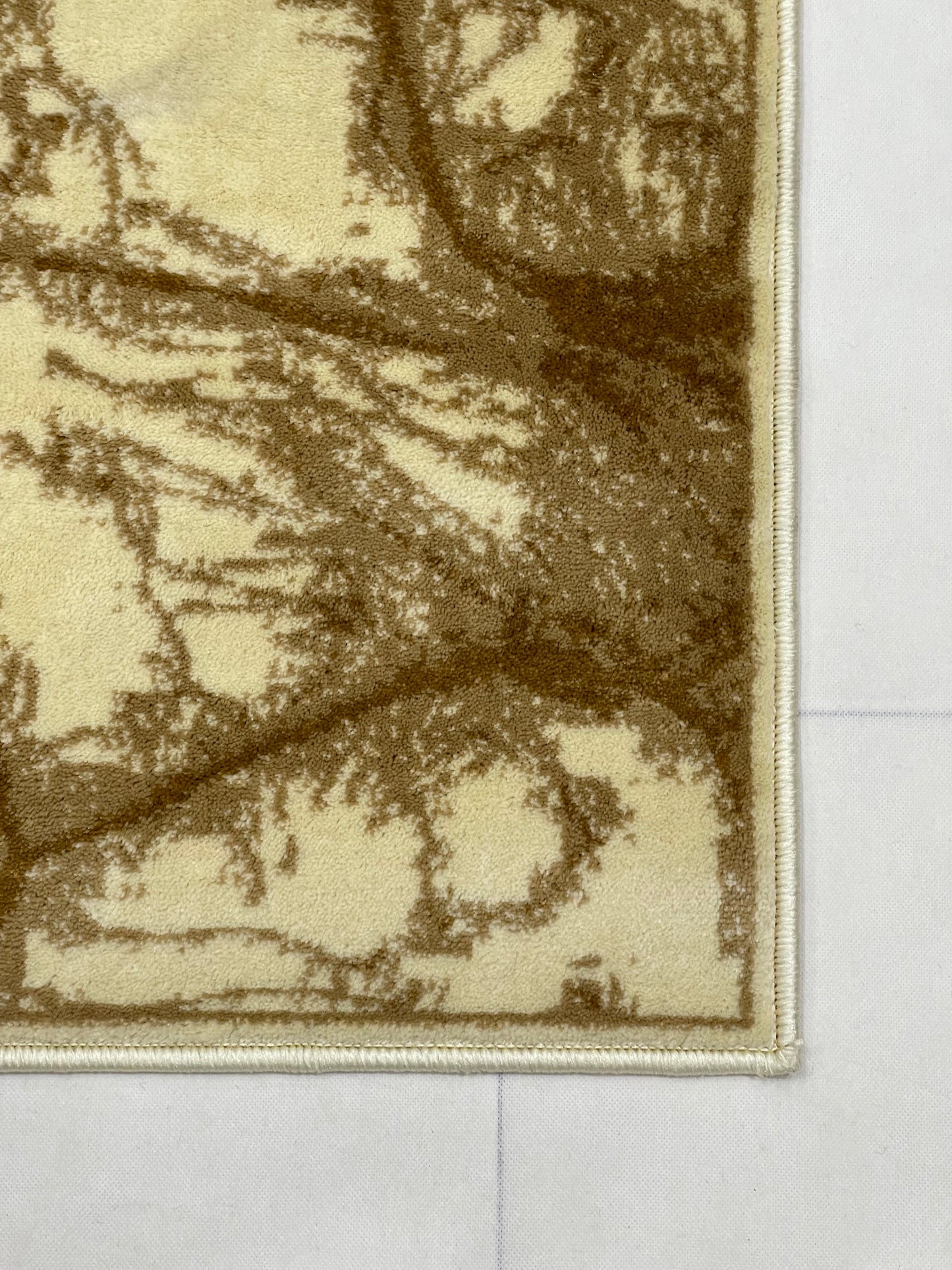 Modern Polypropylene Rug,Woven Back
(Article-67-Off white)
Size : 3 ft width x 5 ft length (100cm x 150 cm)