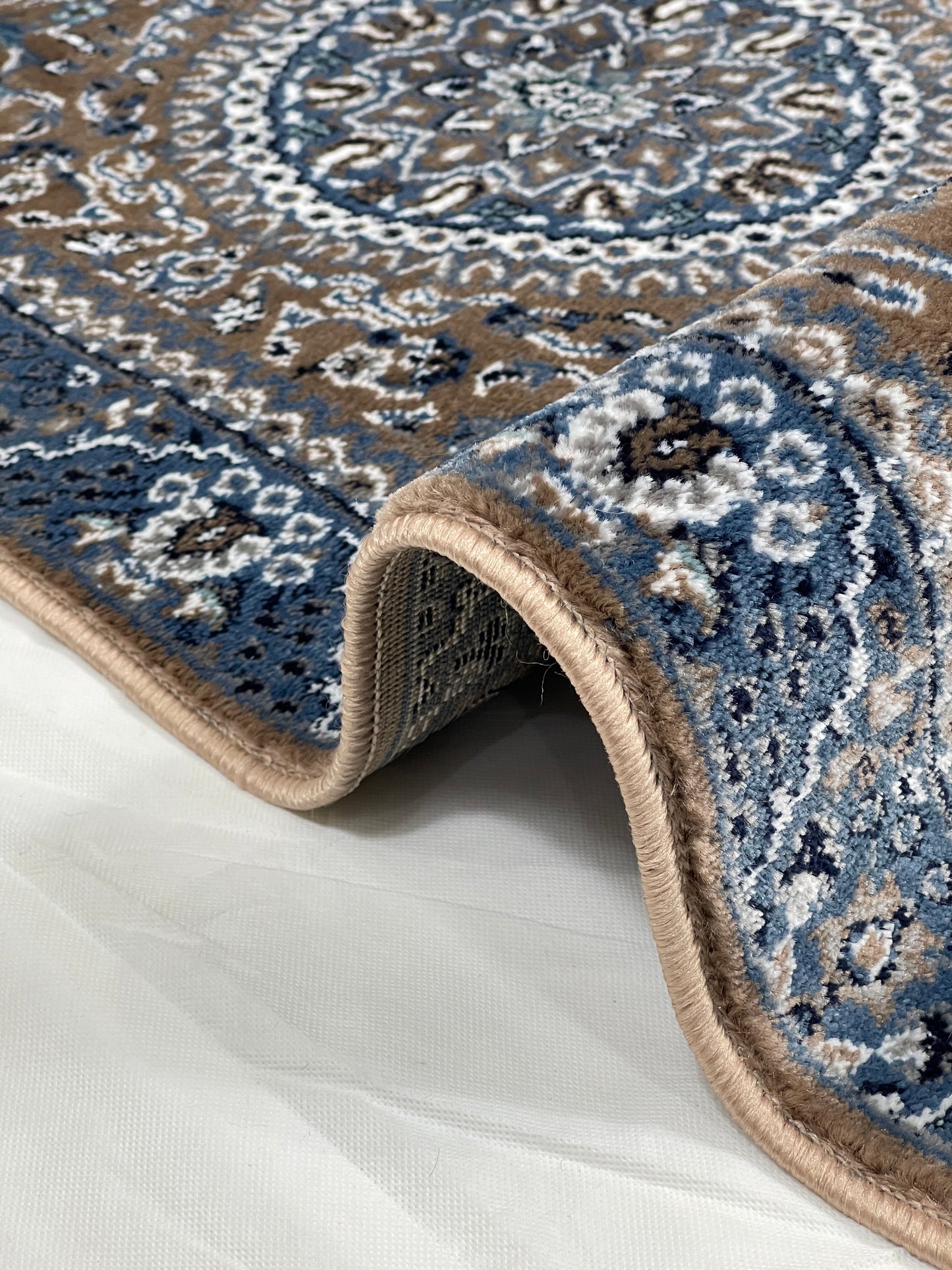 Mink Persian Polypropylene Woven Rug.  Size : 2.6 ft width x 6.6 ft length  (80 cm x 200cm)