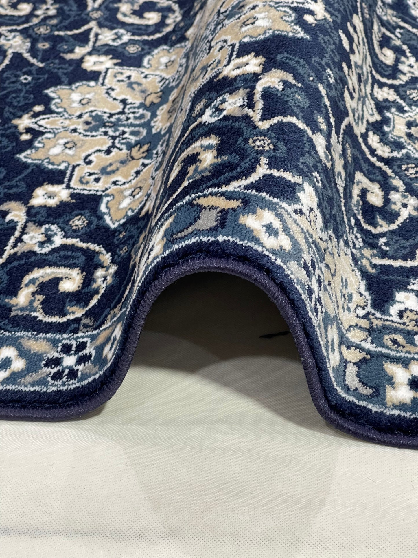 Blue Persian Polypropylene Woven Rug.  Size : 2.6 ft width x 6.6 ft length  (80 cm x 200cm)