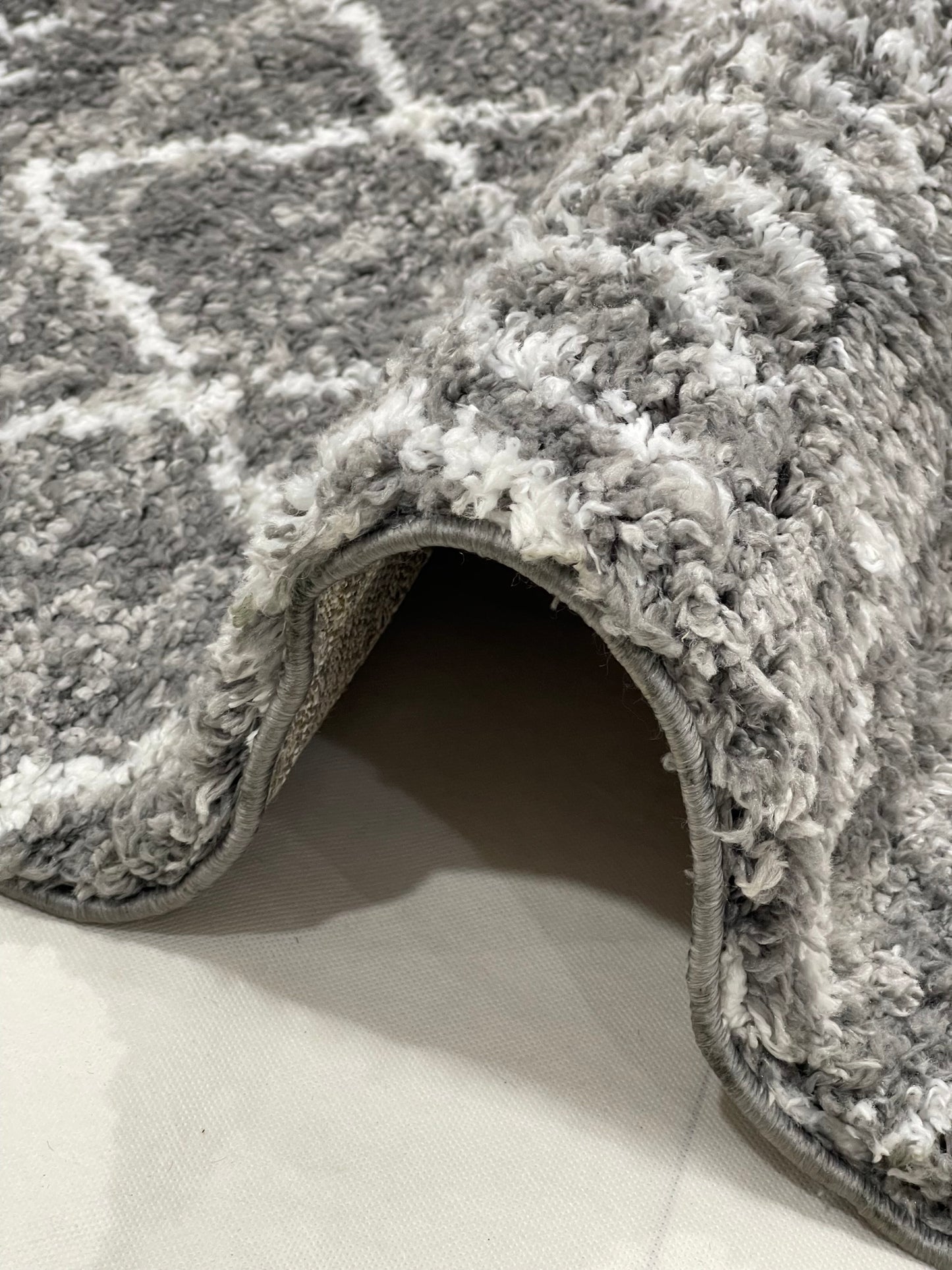 Turkish Shaggy Rug With Woven Back.  Size : 5 Ft Width x 7.3 Ft Length (160cm x 220cm) Article-11-Grey