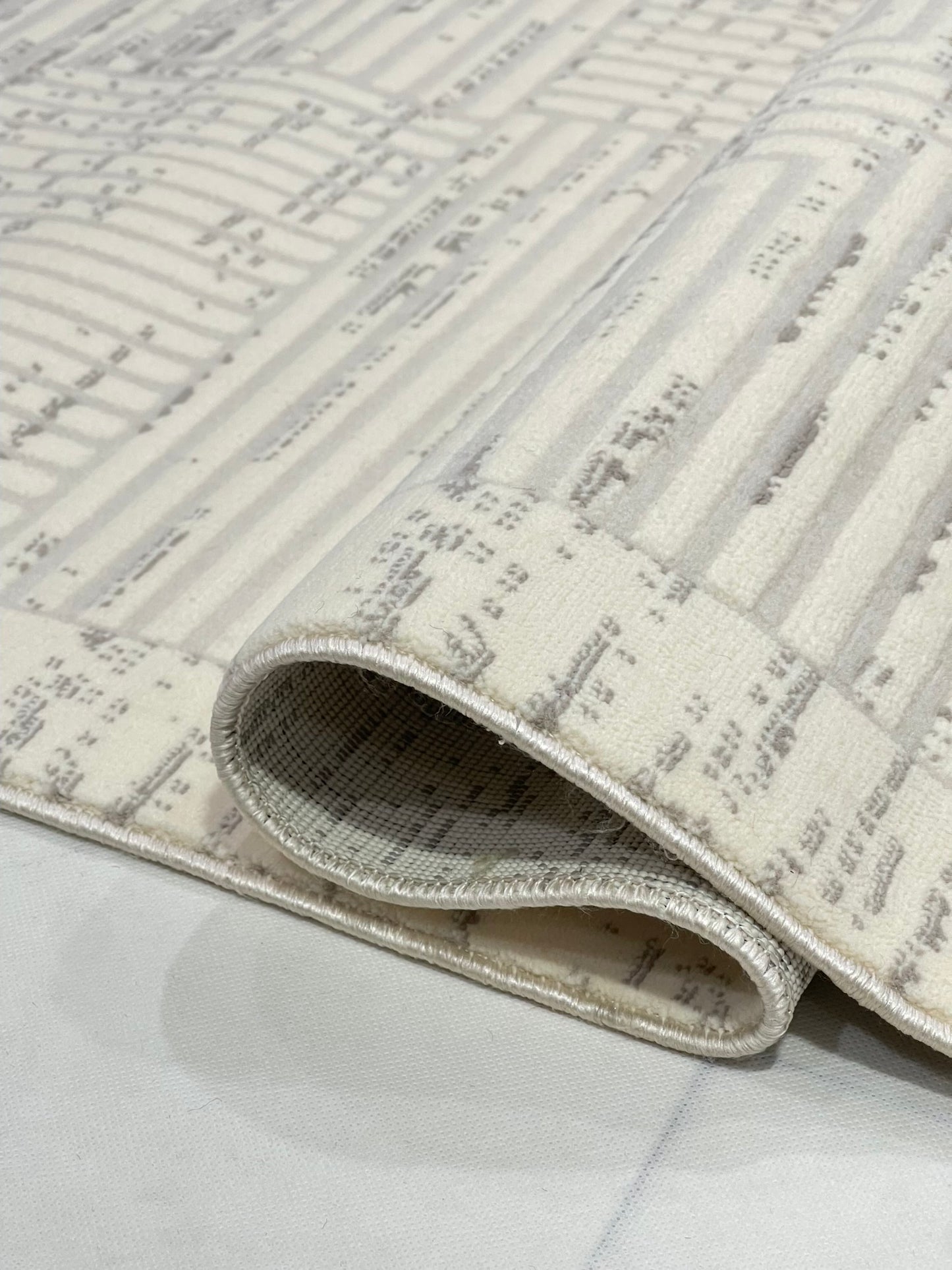 Irani Vintage Woven Rug.
 Article -2041-Off white
Size: 4 ft width x 6 ft length ( 120cm x 180 cm)