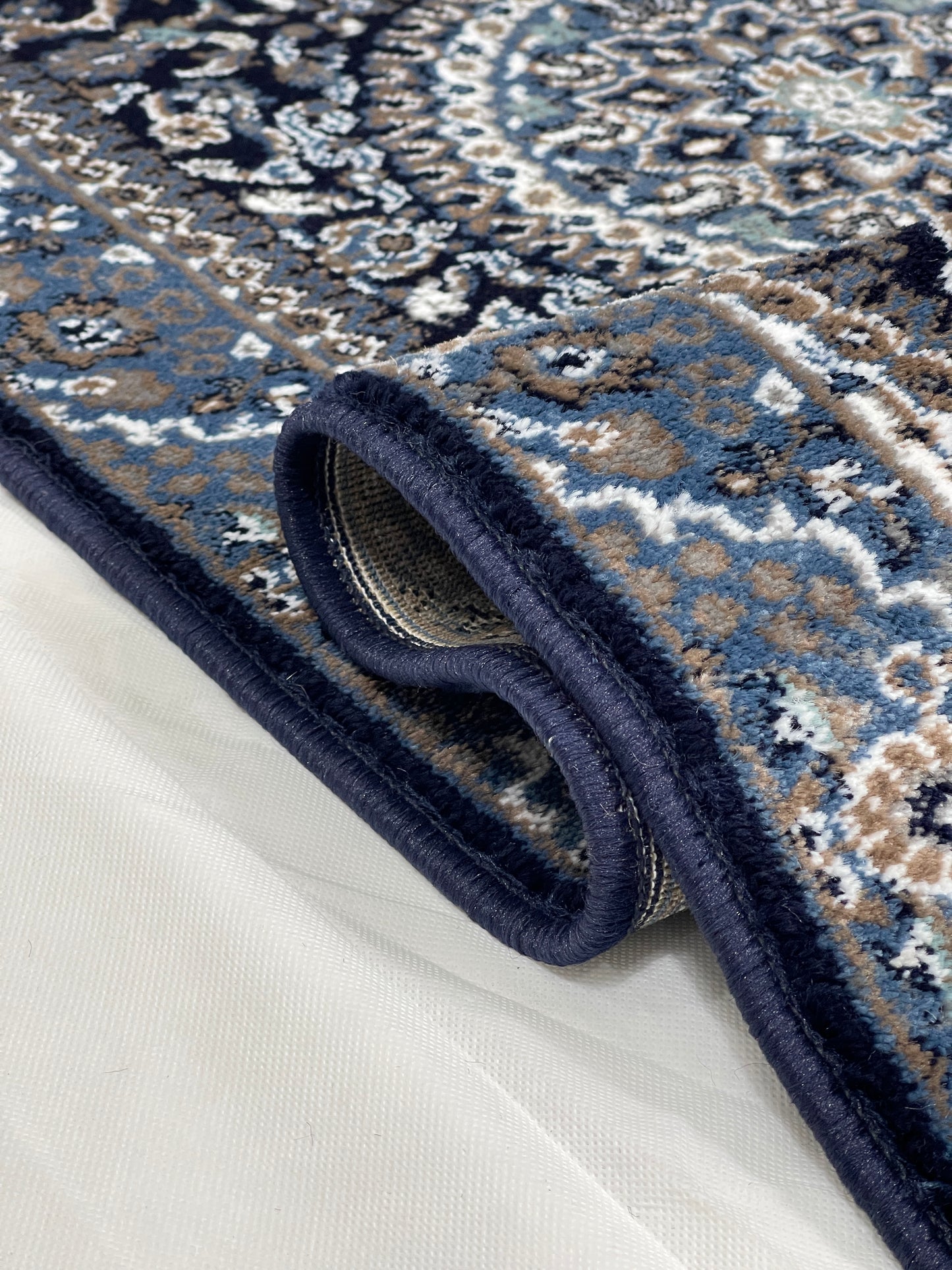 Blue Persian Polypropylene Woven Rug.  Size : 2.6 ft width x 6.6 ft length  (80 cm x 200cm)