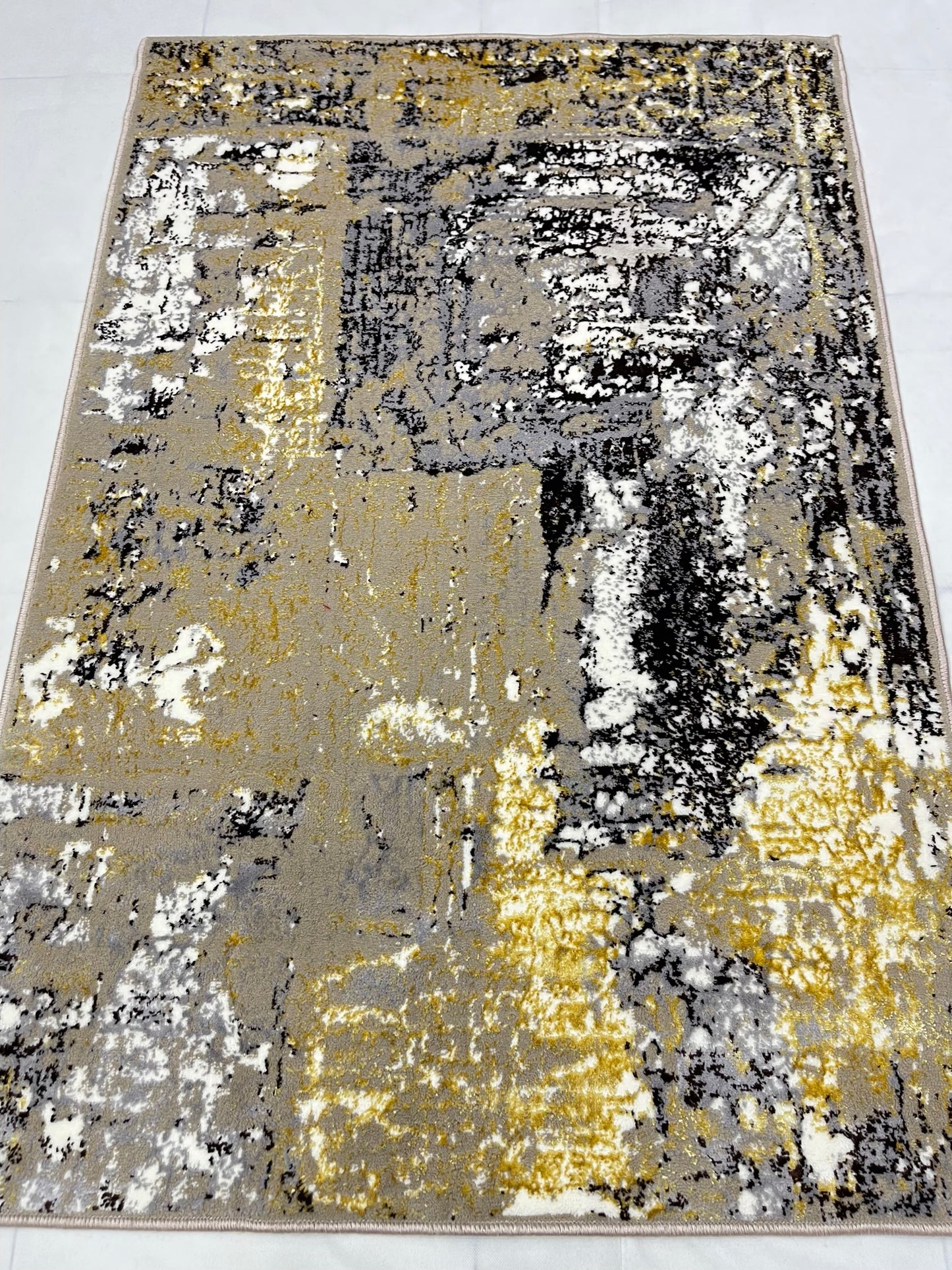 Pakistani Silk Woven Rug.(Article-1450-Beige)
Size : 3 ft width x 5 ft length ( 100cm x 150cm)