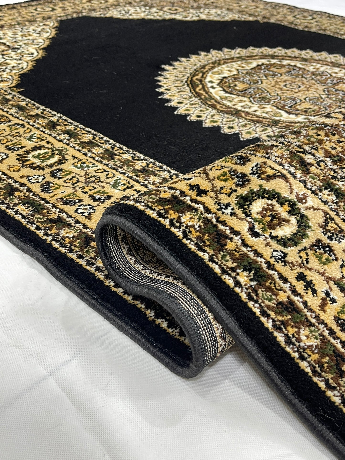 Persian Polypropylene Rug,back woven(Article-31-Black)
Size : 5ft width  x 7.3ft length (150cm x 220cm)