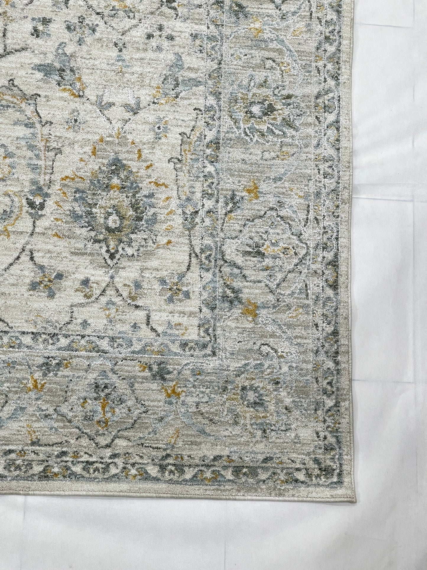 New Turkish Silk (Surya A) 
Size: 6.6 ft width x 9.6 ft length (200cm x 290cm)
Article -629- Off White